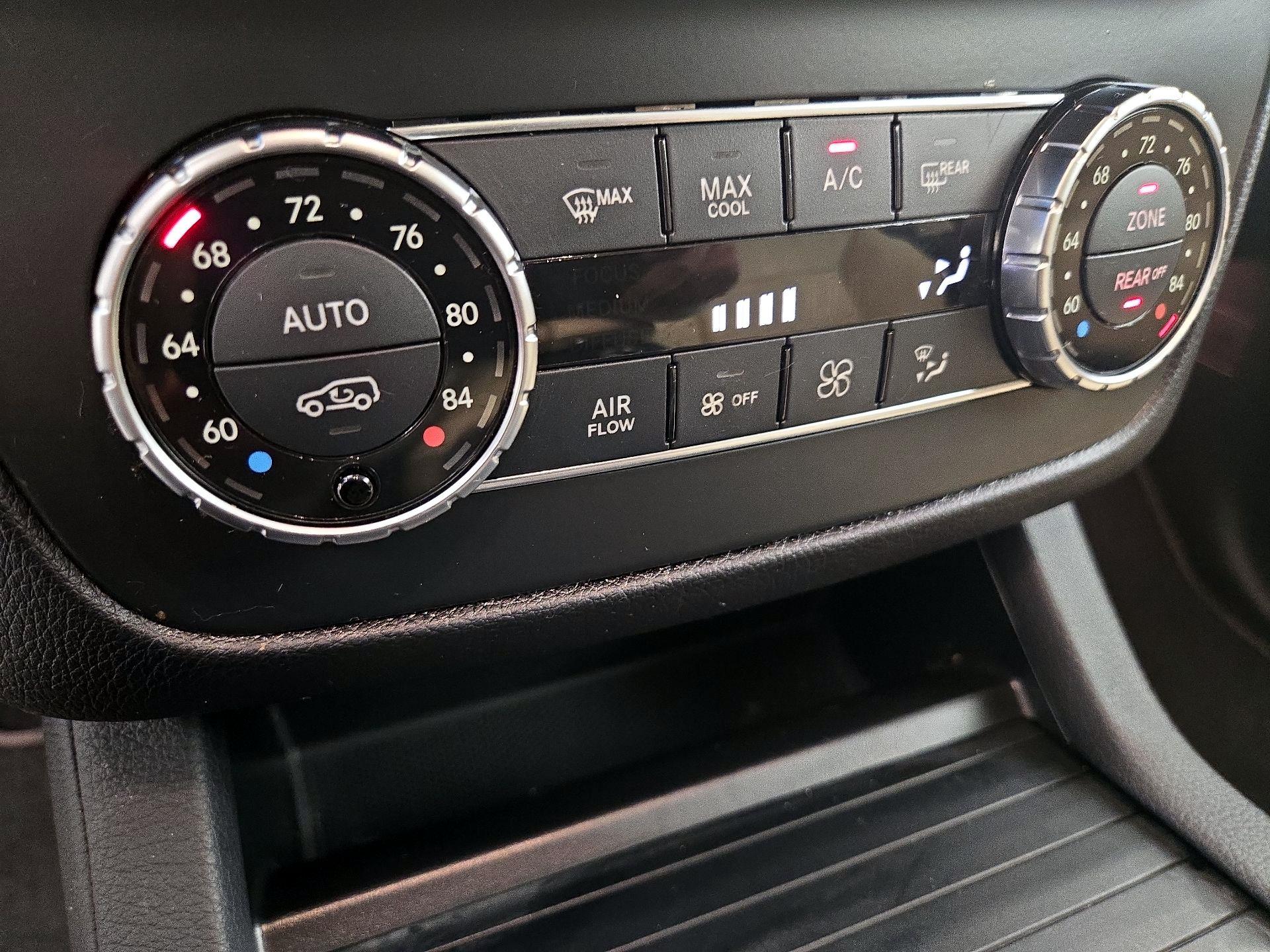 Thumbnail: 2017 Mercedes-Benz GLS - 17