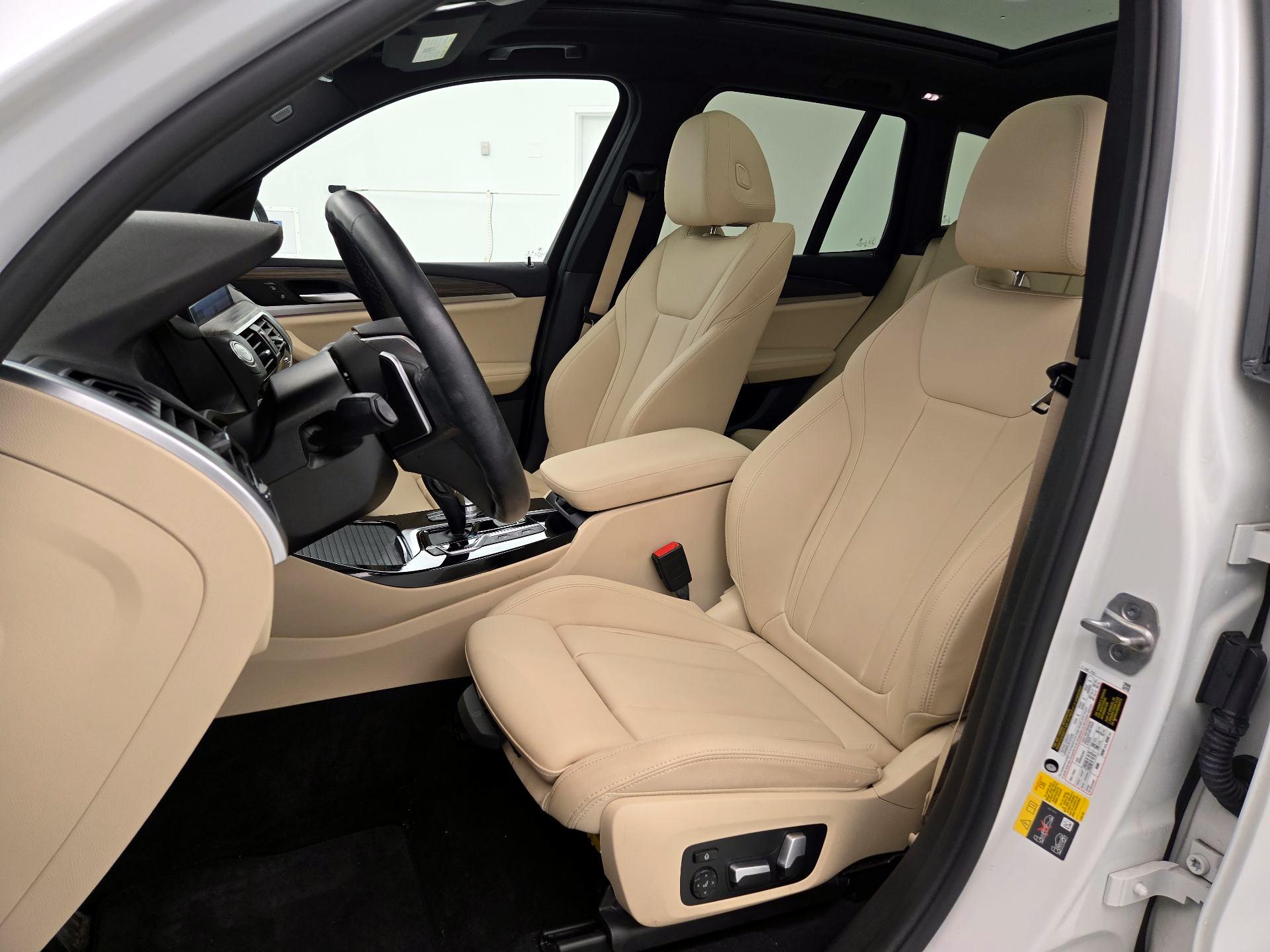 Thumbnail: 2021 BMW X3 - 11