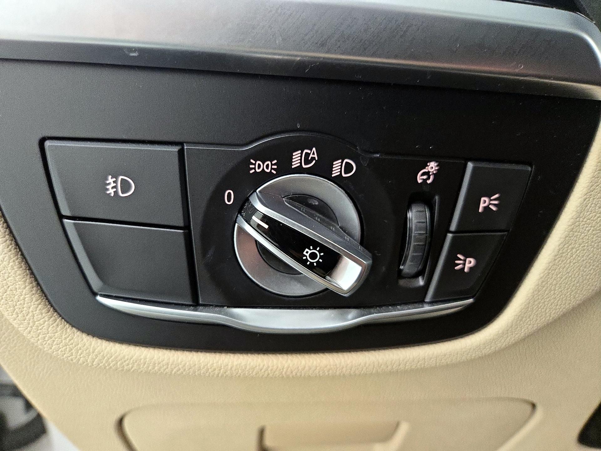 Thumbnail: 2021 BMW X3 - 13