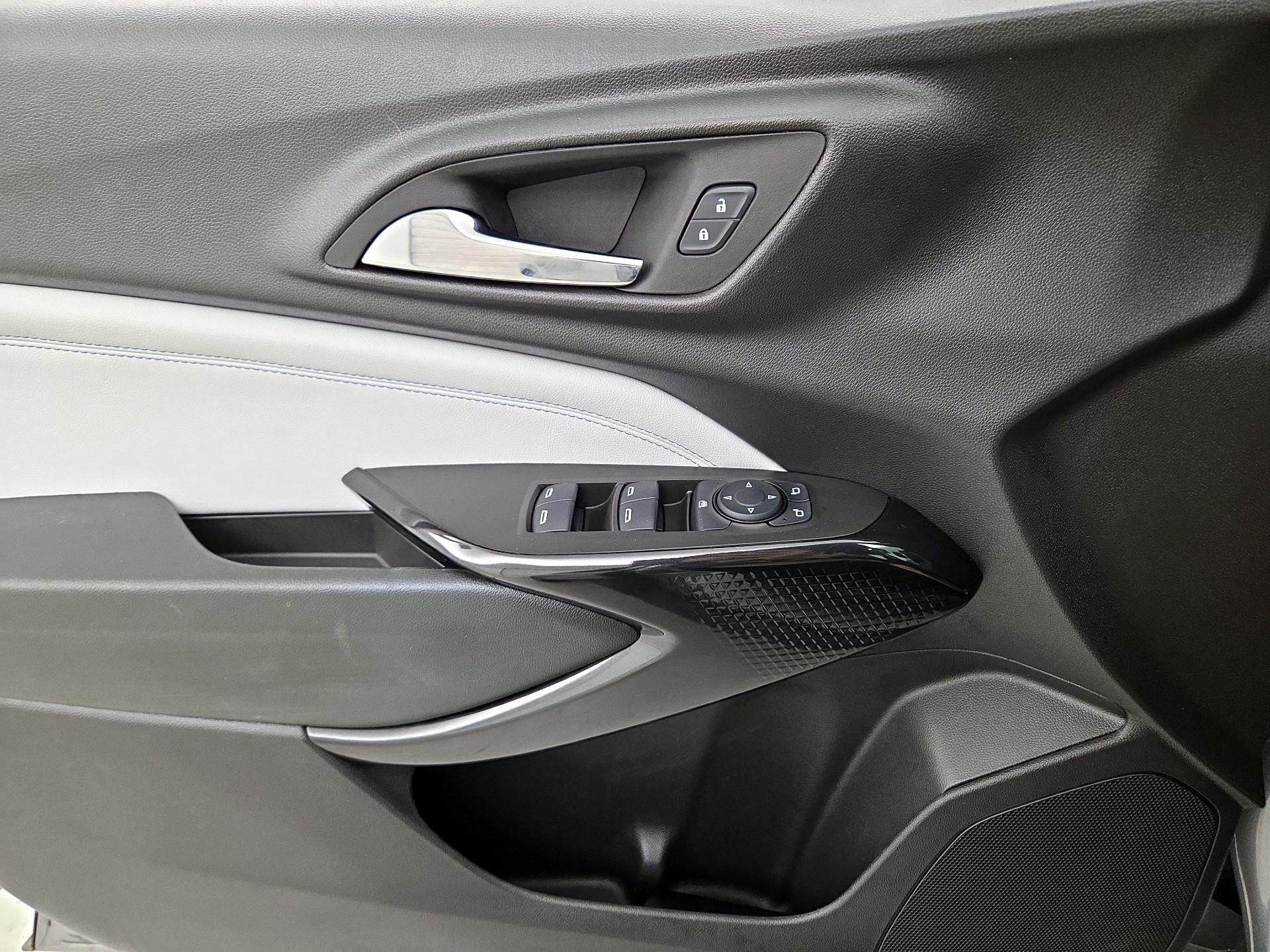 Thumbnail: 2024 Chevrolet Trax - 12