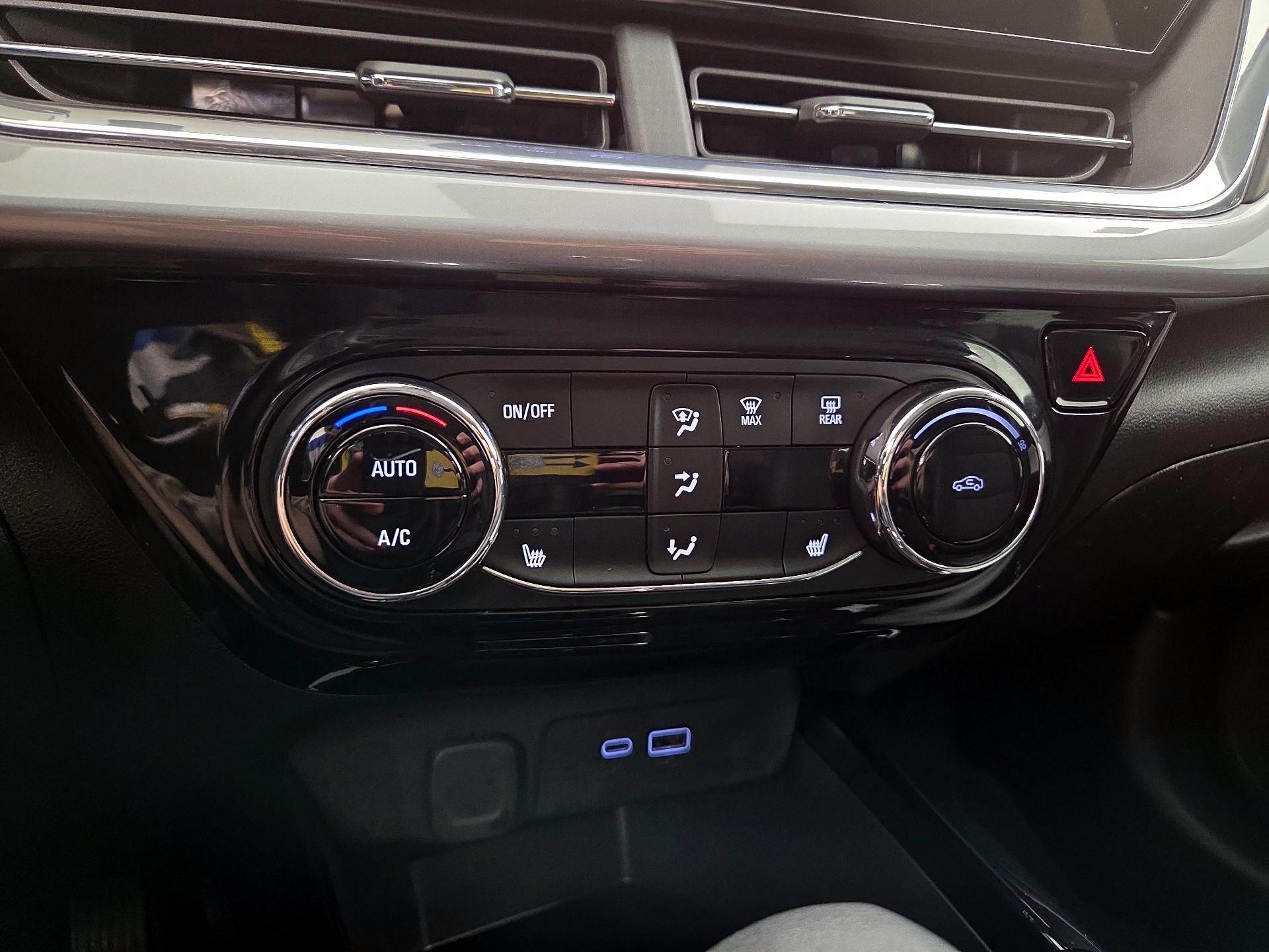 Thumbnail: 2024 Chevrolet Trax - 16