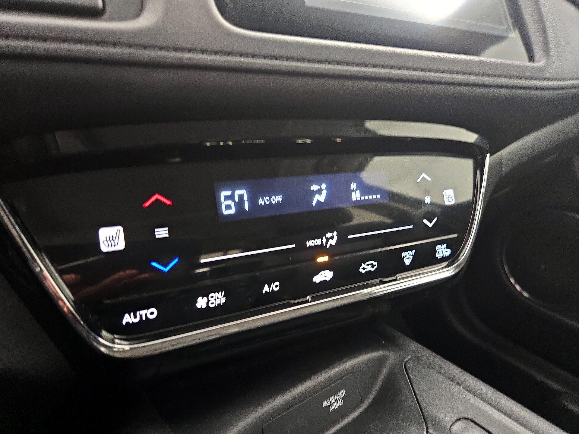 Thumbnail: 2017 Honda HR-V - 17