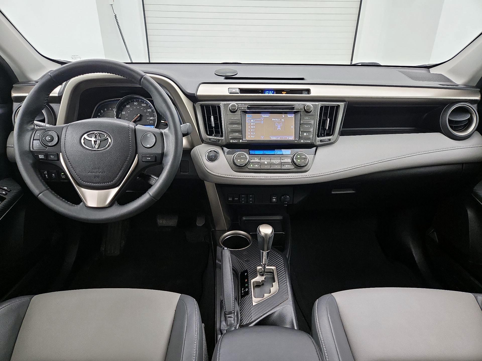 Thumbnail: 2014 Toyota RAV4 - 9