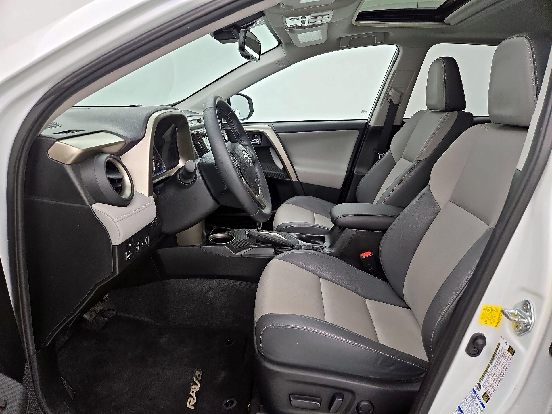 Thumbnail: 2014 Toyota RAV4 - 11