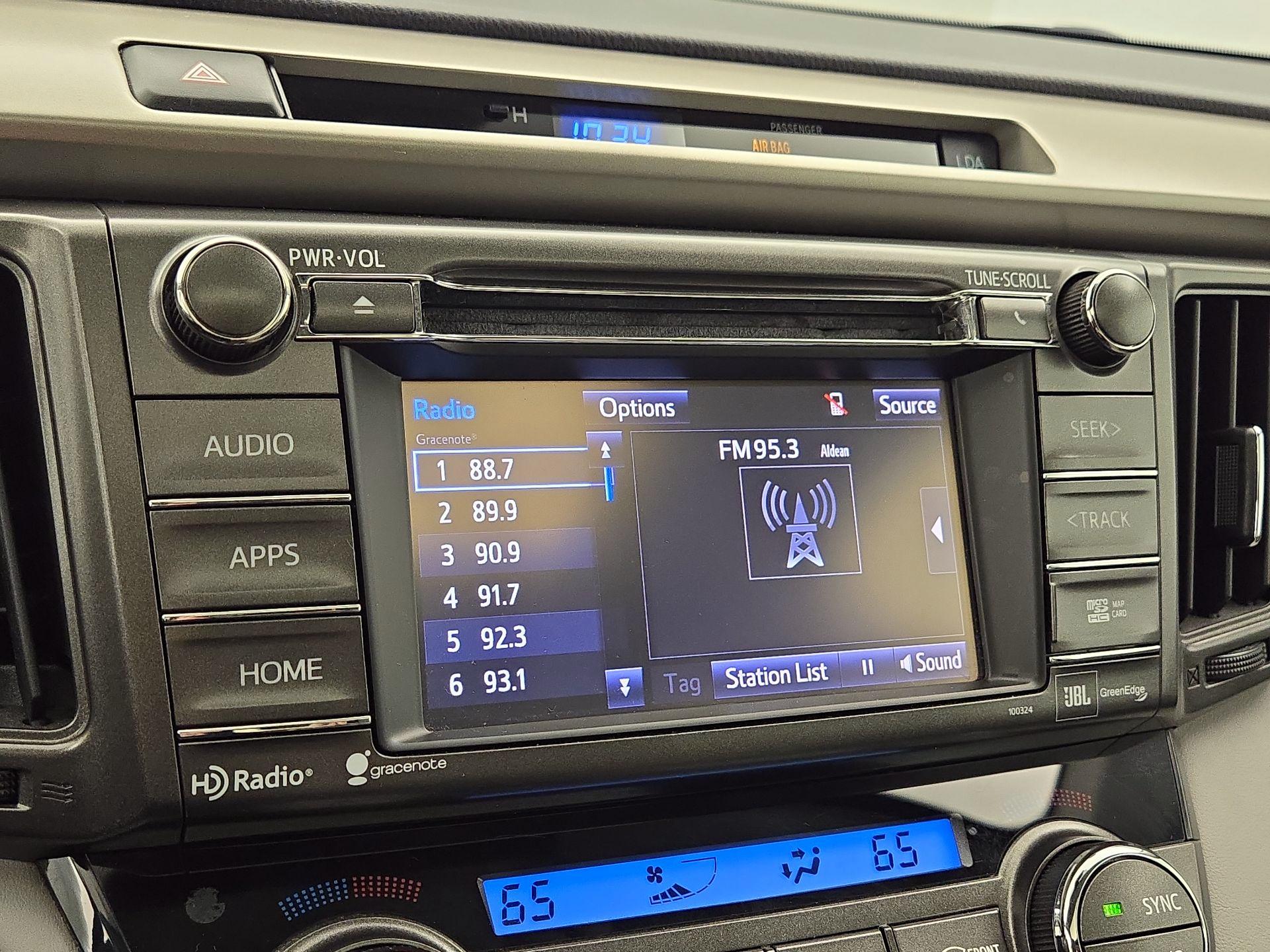 Thumbnail: 2014 Toyota RAV4 - 15