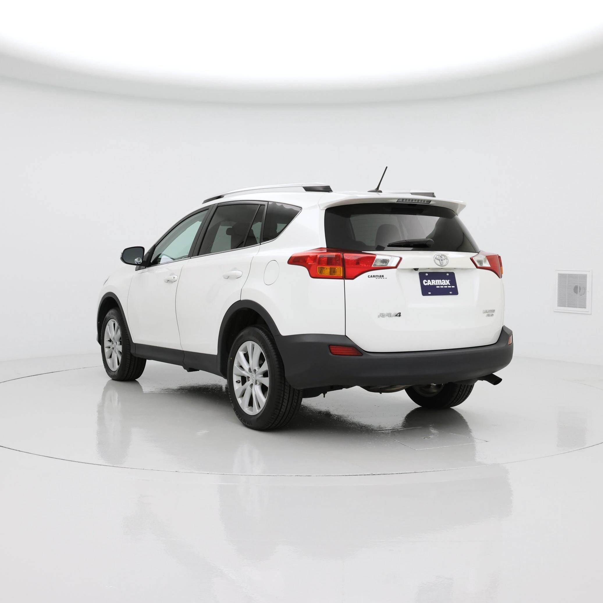 Thumbnail: 2014 Toyota RAV4 - 2
