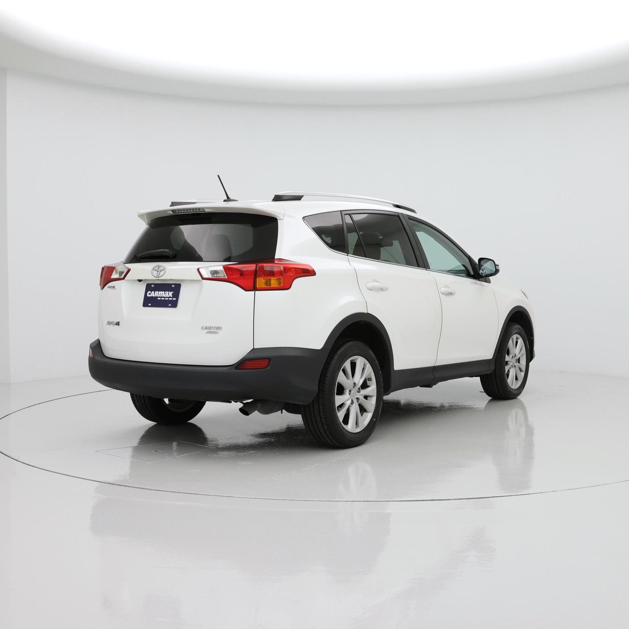 Thumbnail: 2014 Toyota RAV4 - 8