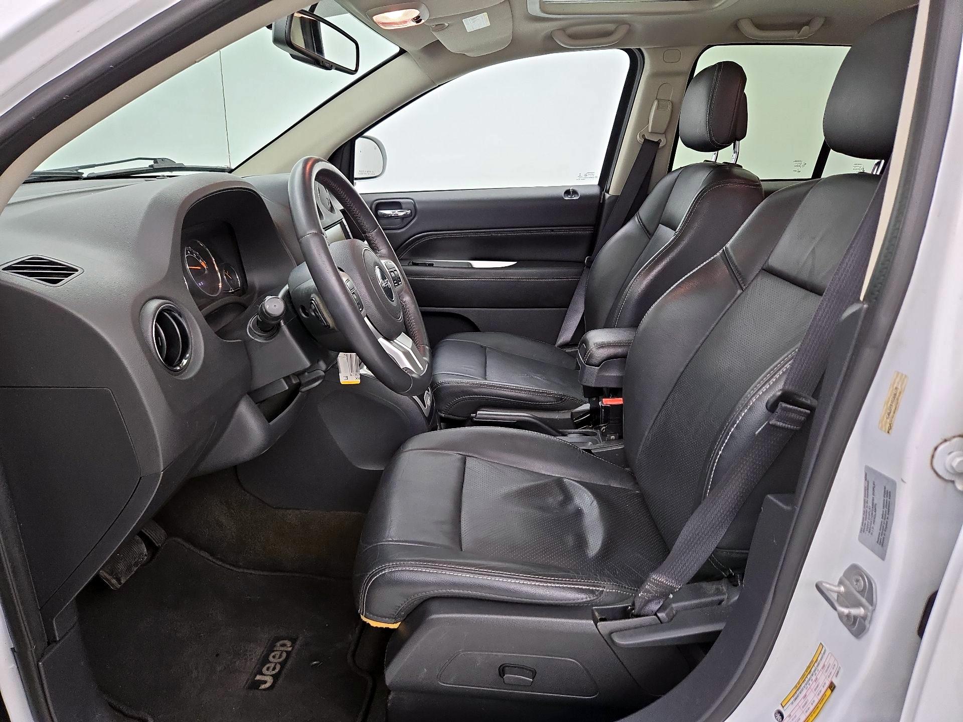 Thumbnail: 2016 Jeep Compass - 11