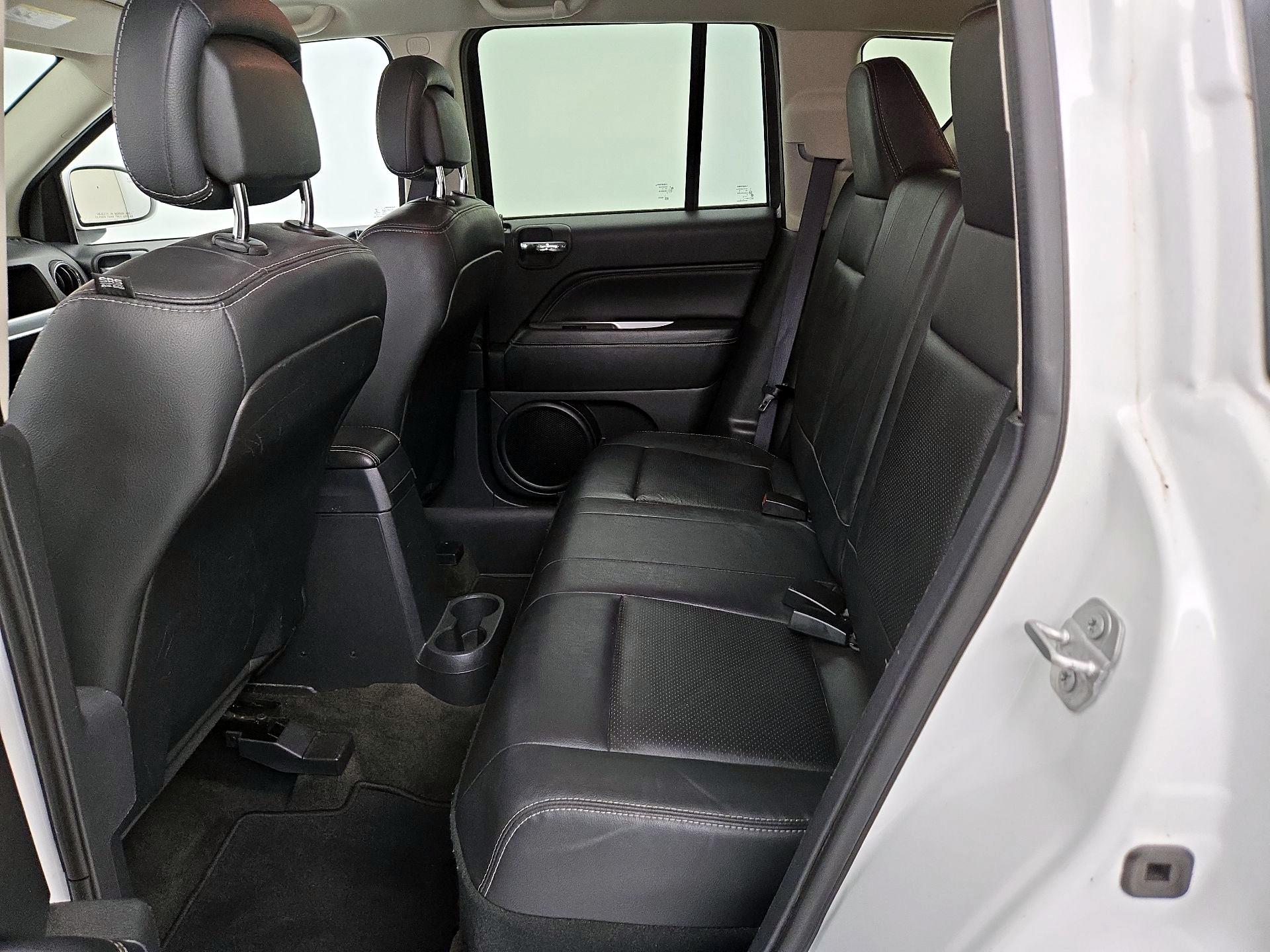 Thumbnail: 2016 Jeep Compass - 20