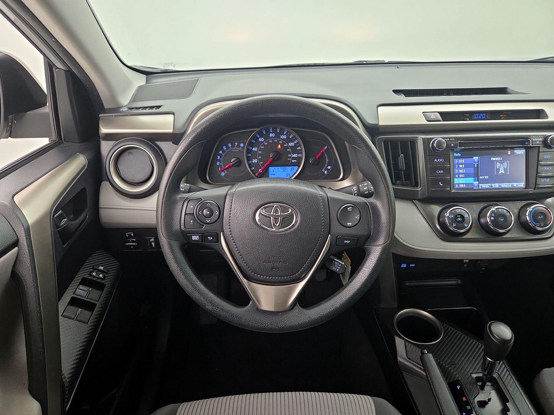 Thumbnail: 2014 Toyota RAV4 - 10