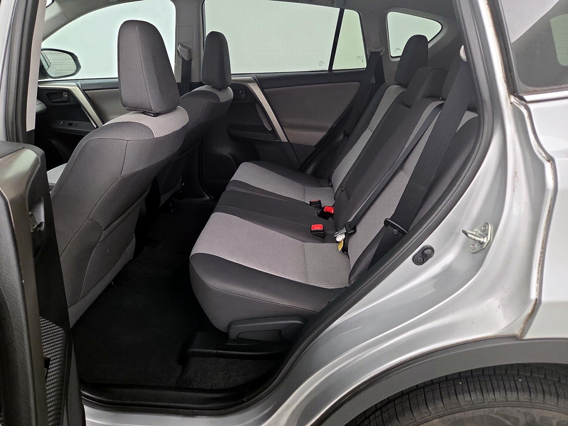 Thumbnail: 2014 Toyota RAV4 - 19