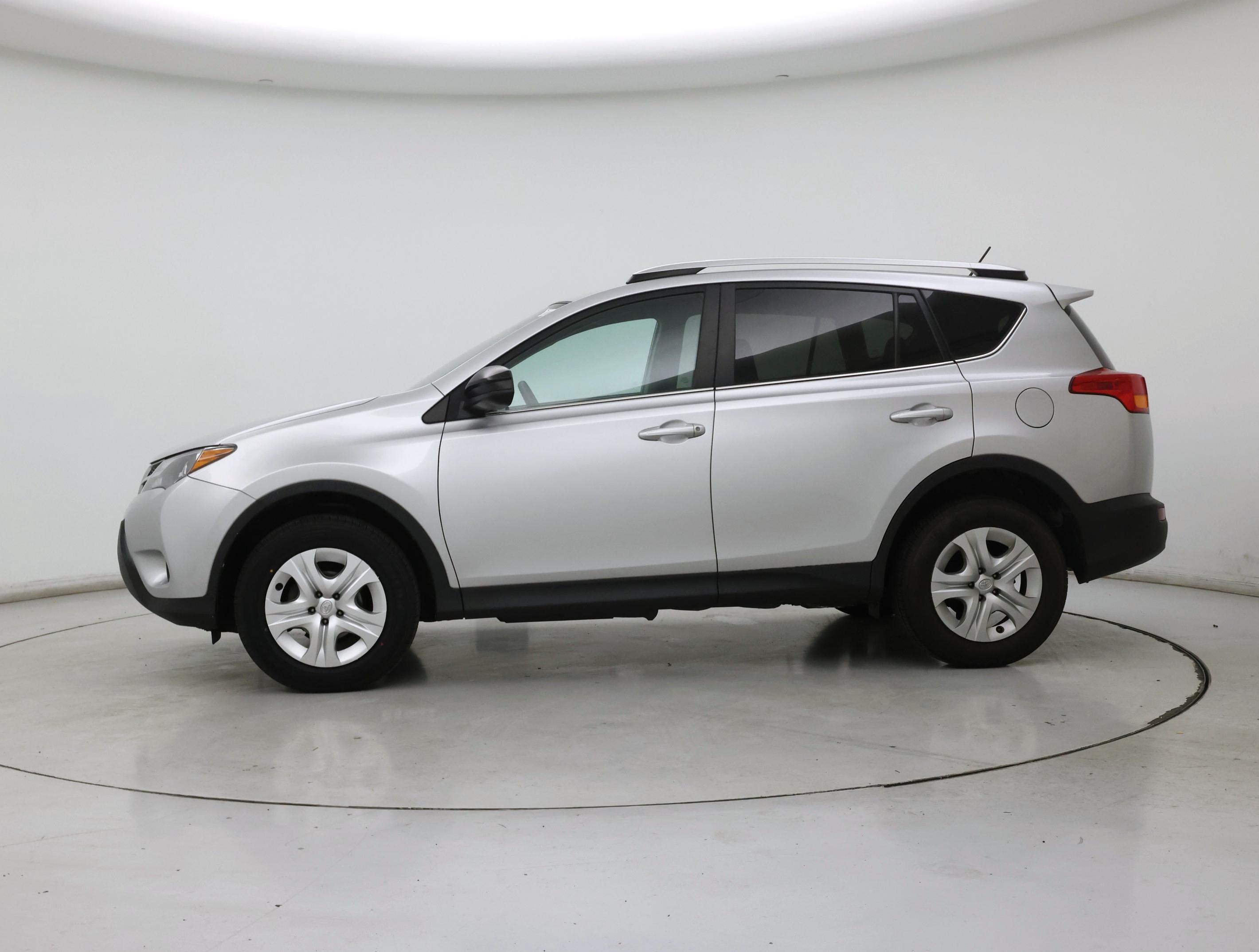 Thumbnail: 2014 Toyota RAV4 - 3