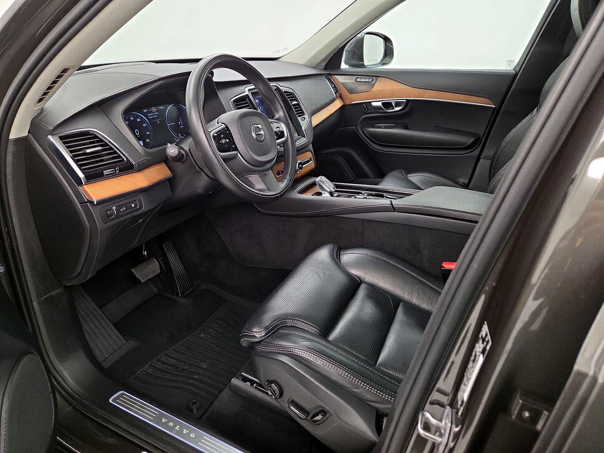 Thumbnail: 2020 Volvo XC90 - 11