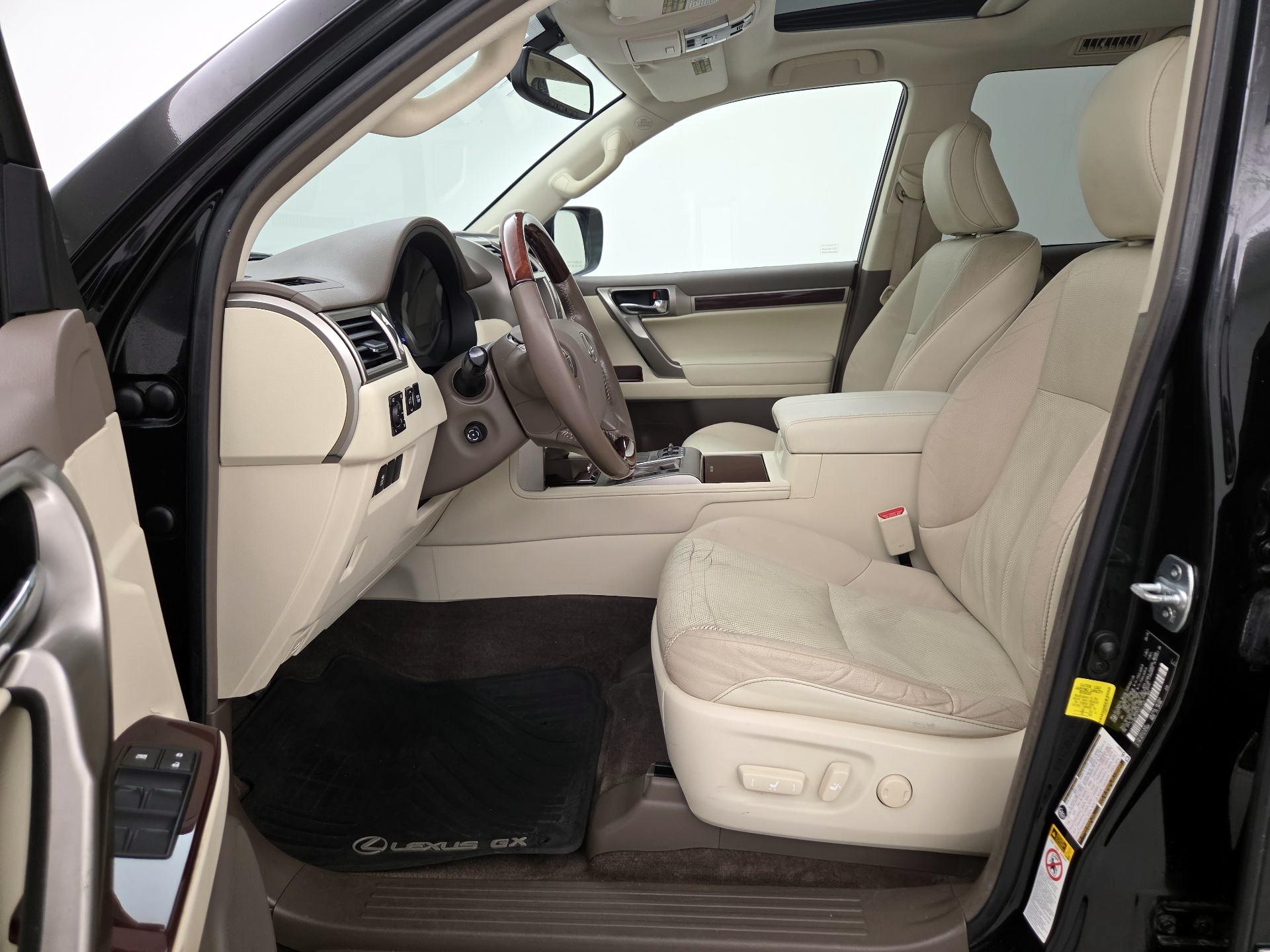 Thumbnail: 2015 Lexus GX - 11