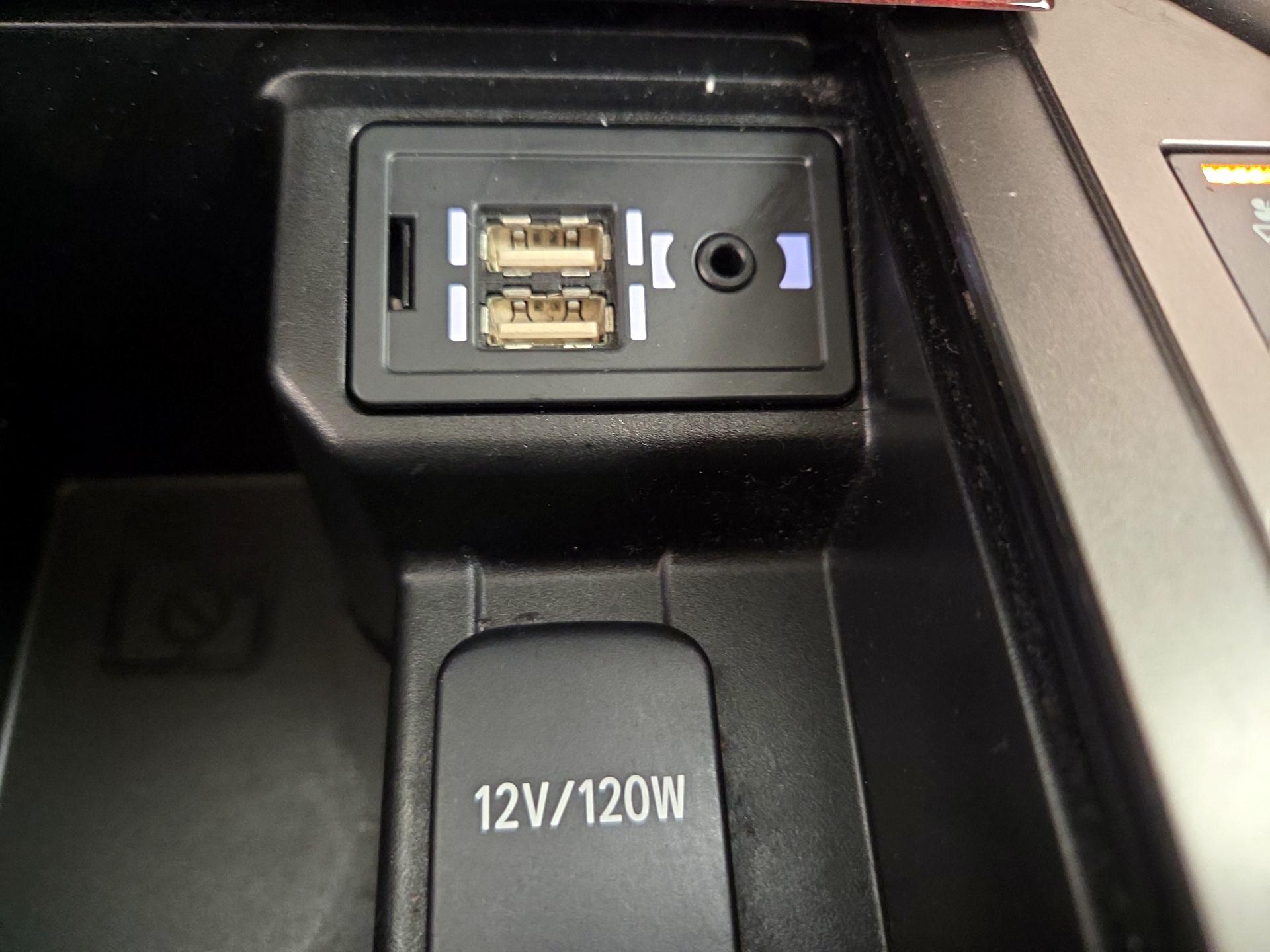 Thumbnail: 2015 Lexus GX - 19