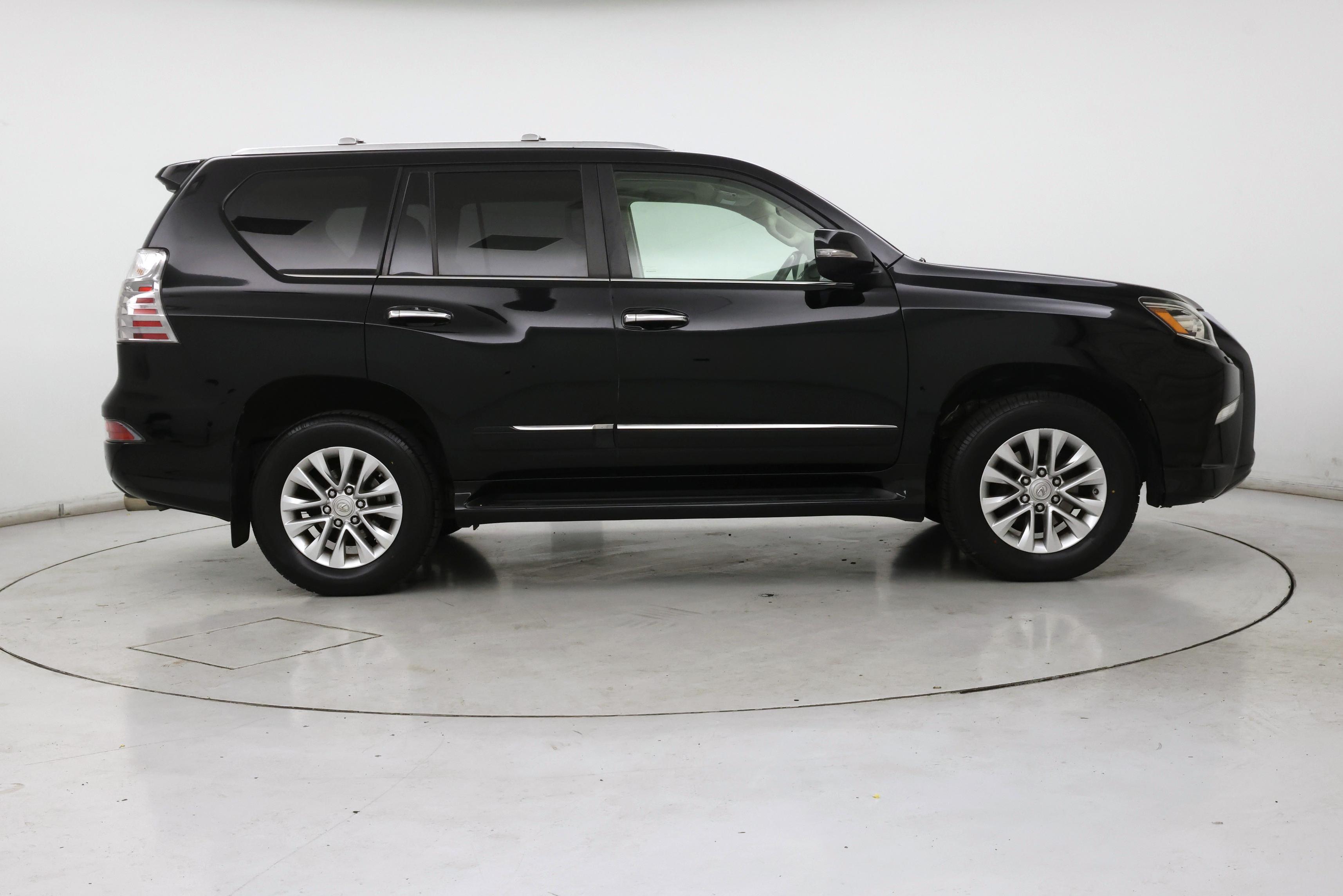 Thumbnail: 2015 Lexus GX - 7