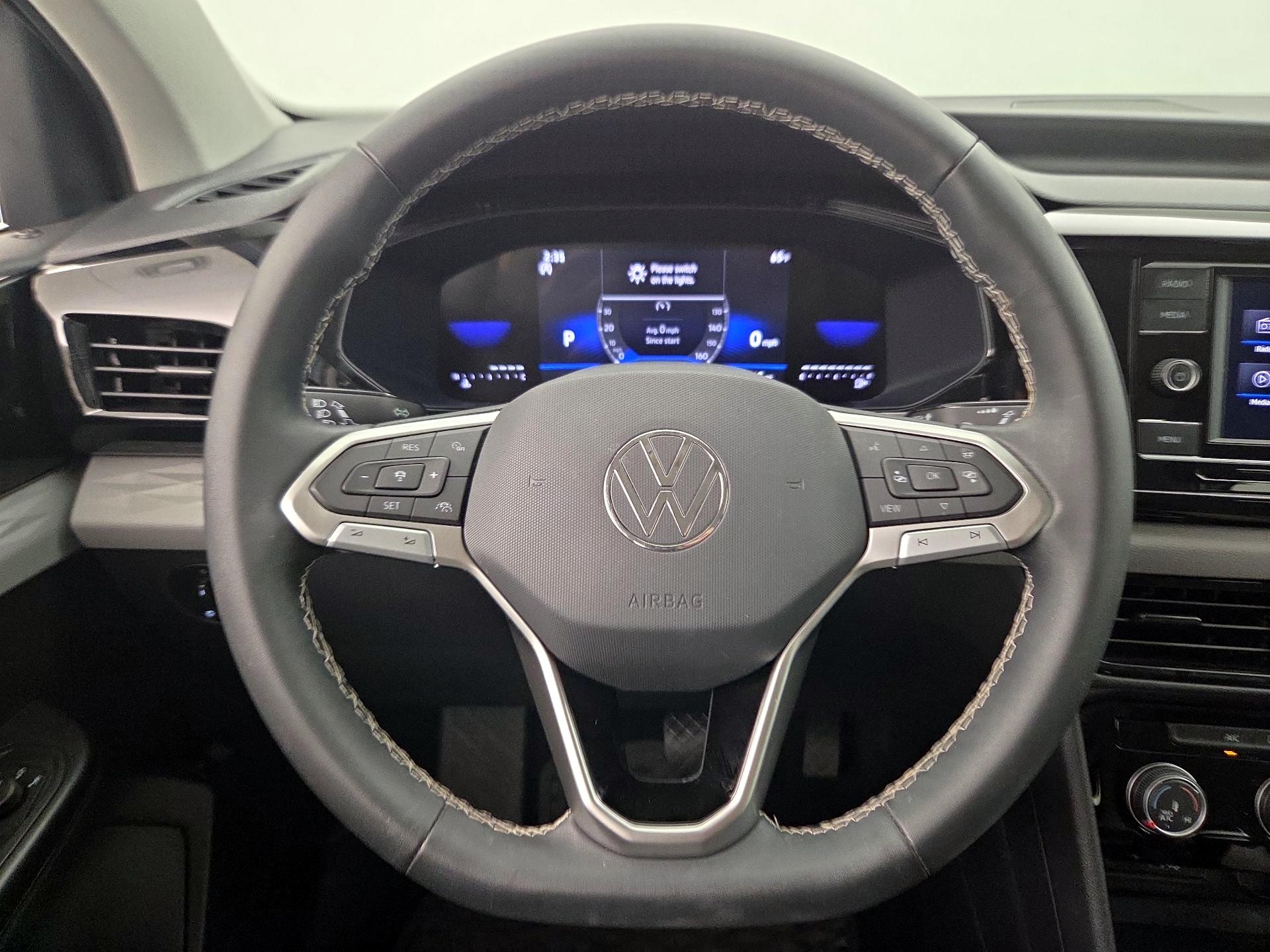 Thumbnail: 2023 Volkswagen Taos - 10