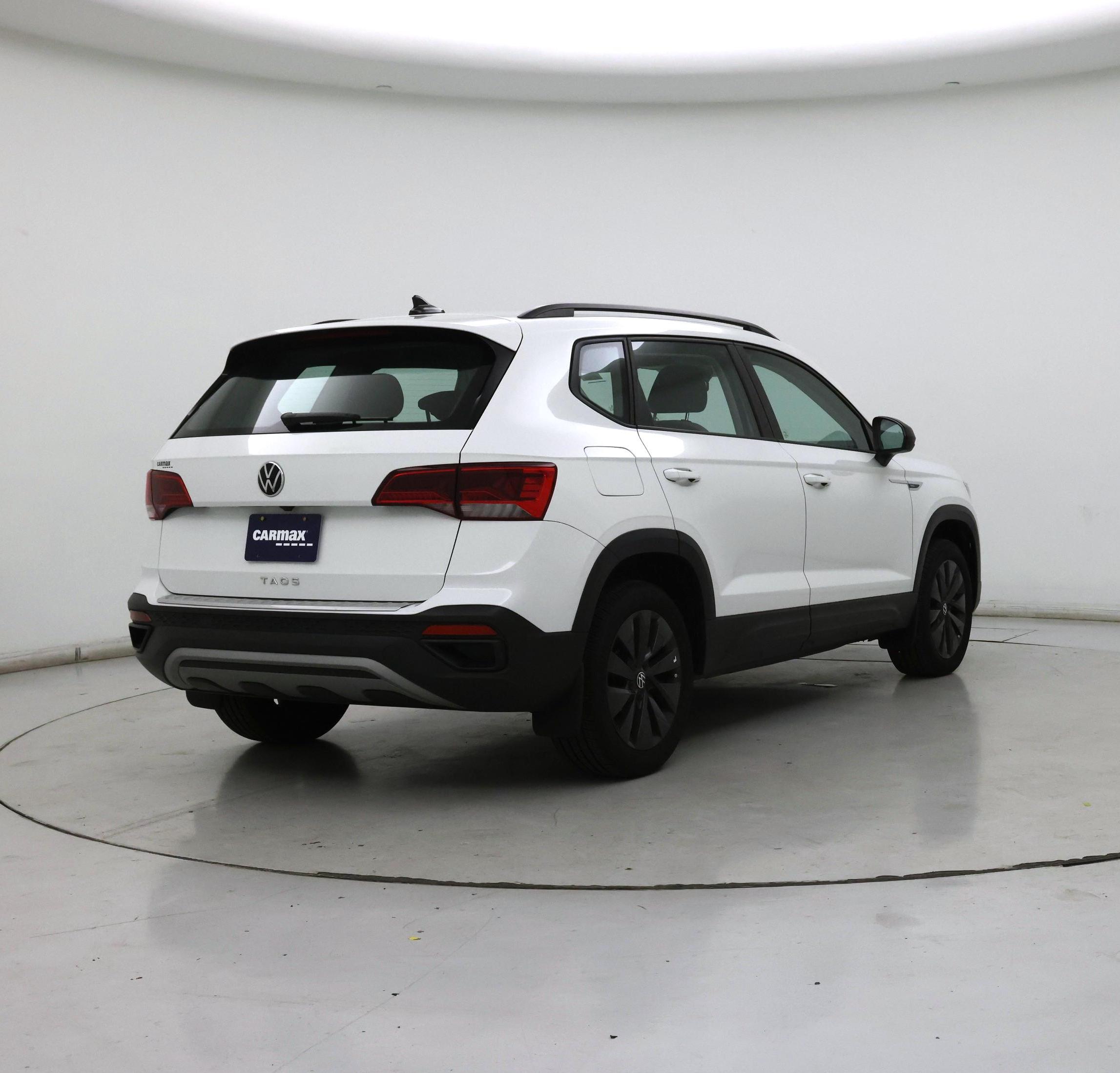 Thumbnail: 2023 Volkswagen Taos - 8