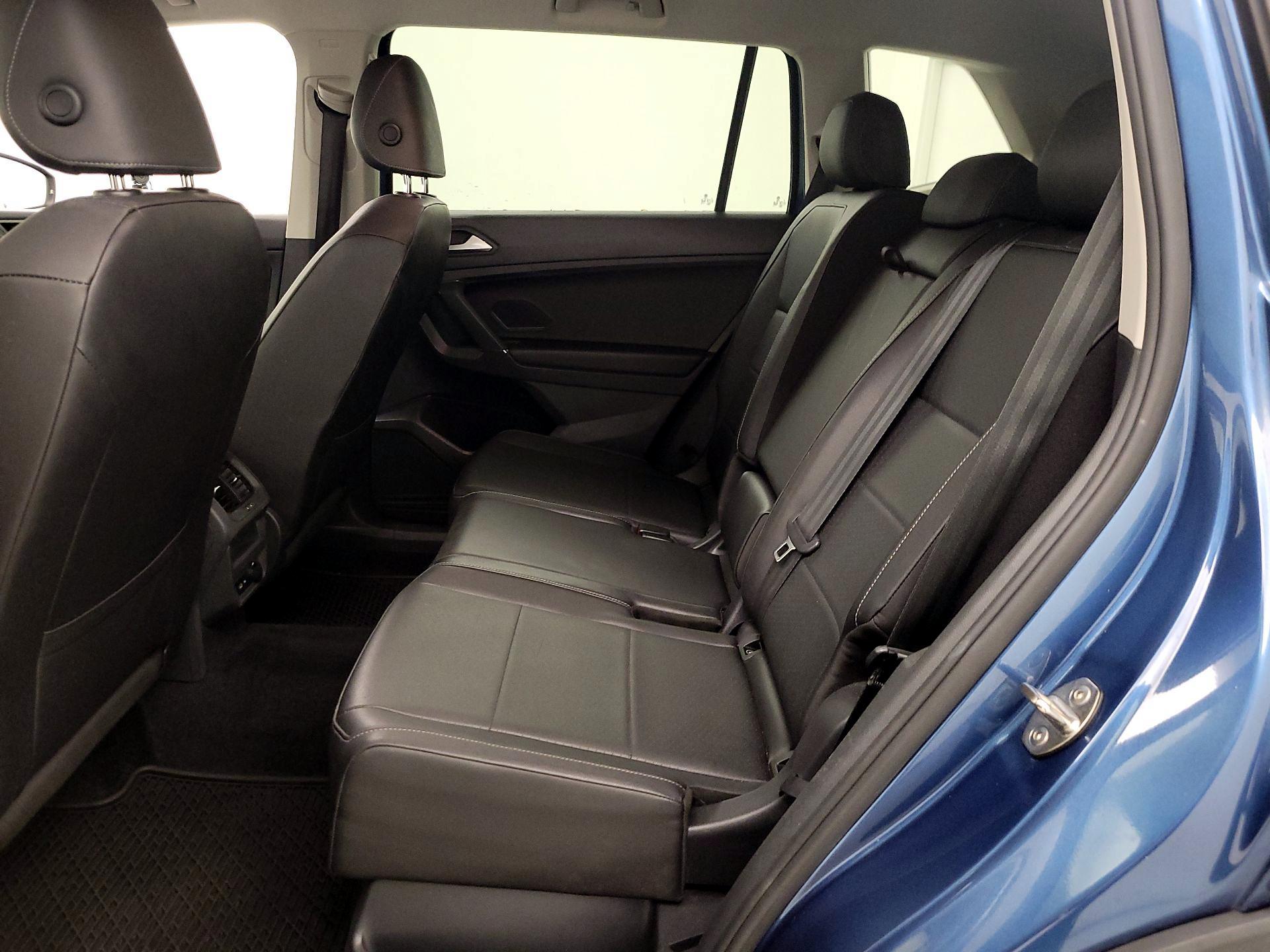 Thumbnail: 2020 Volkswagen Tiguan - 19