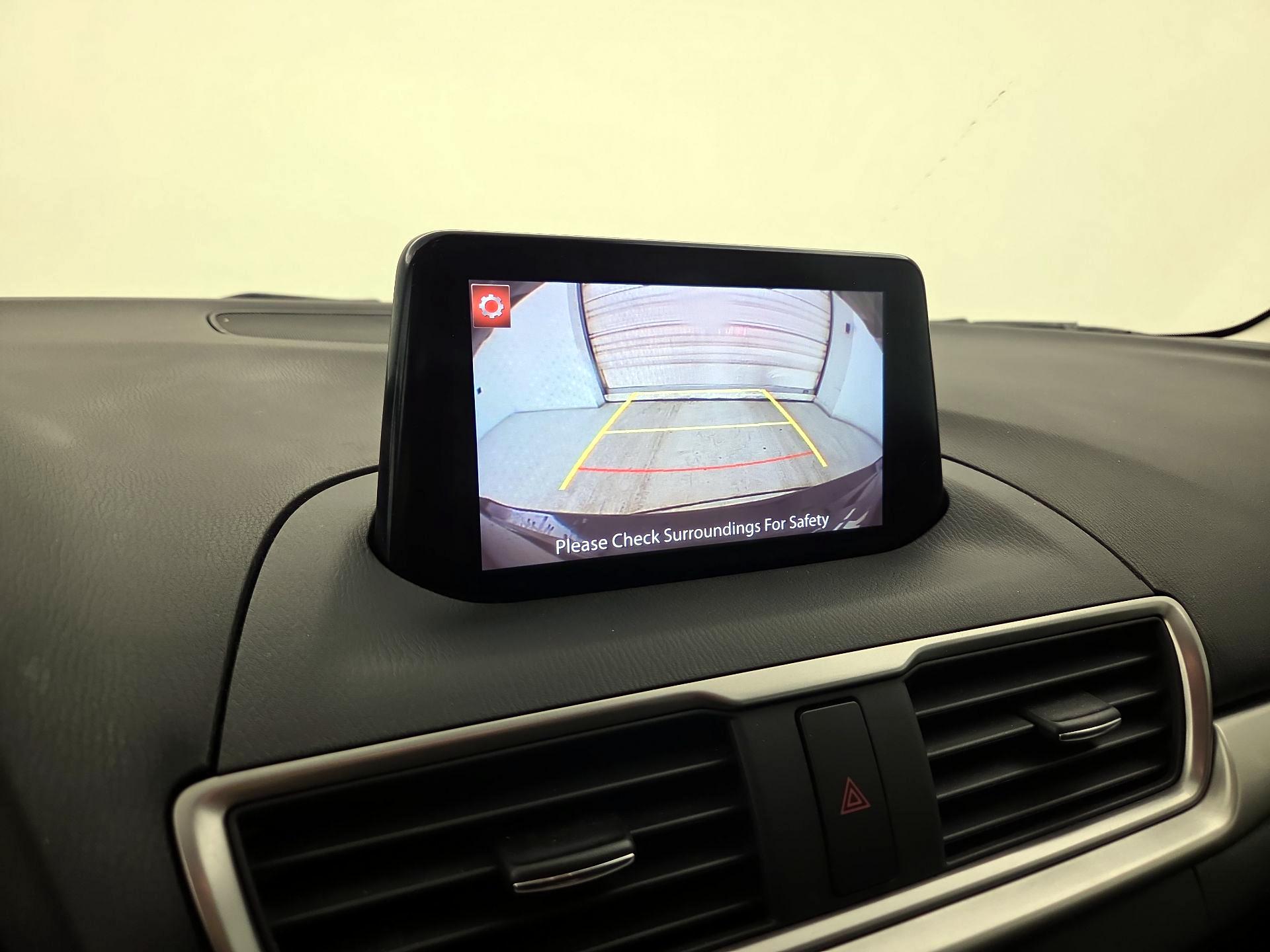 Thumbnail: 2018 Mazda Mazda3 - 14