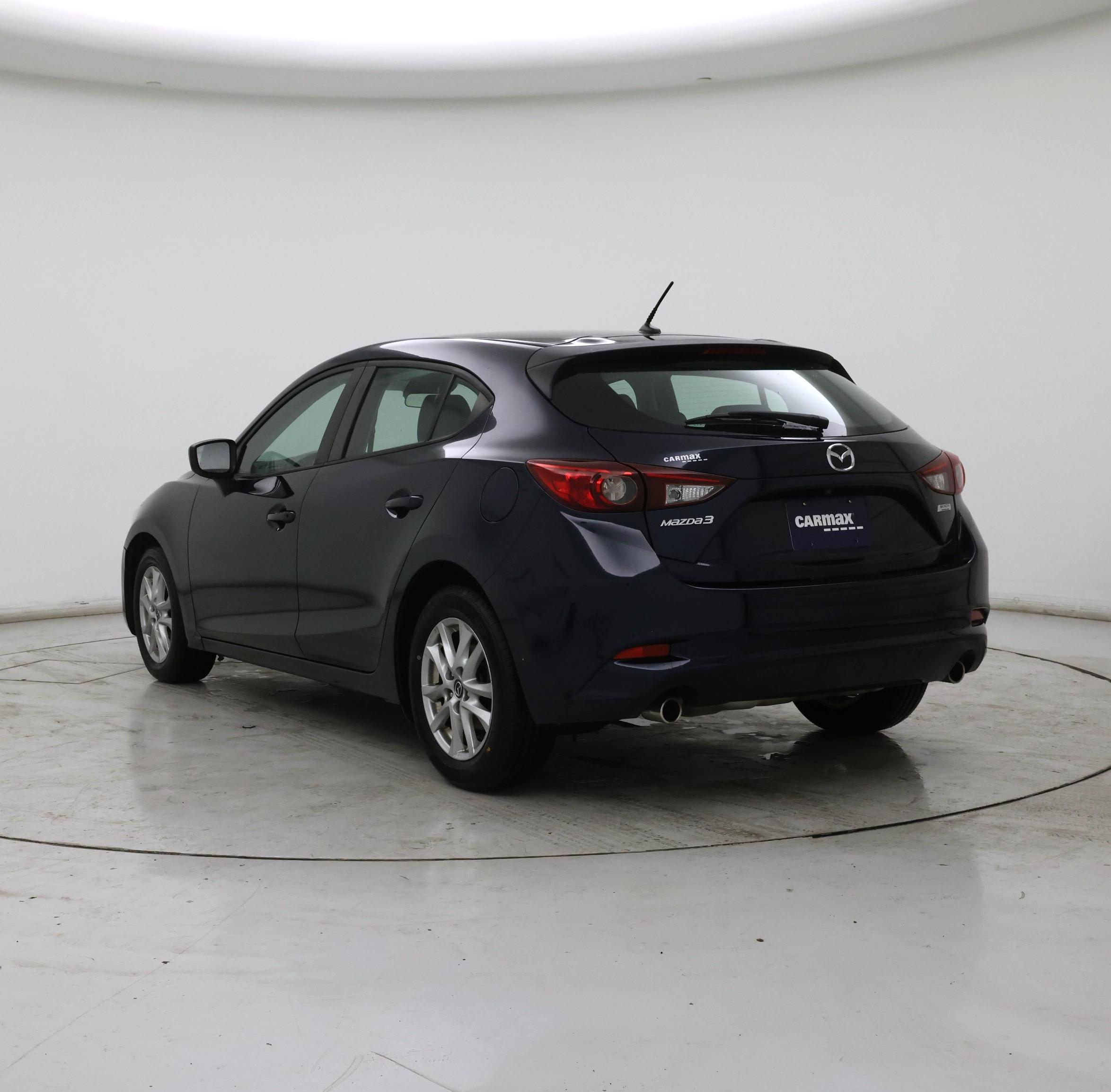 Thumbnail: 2018 Mazda Mazda3 - 2