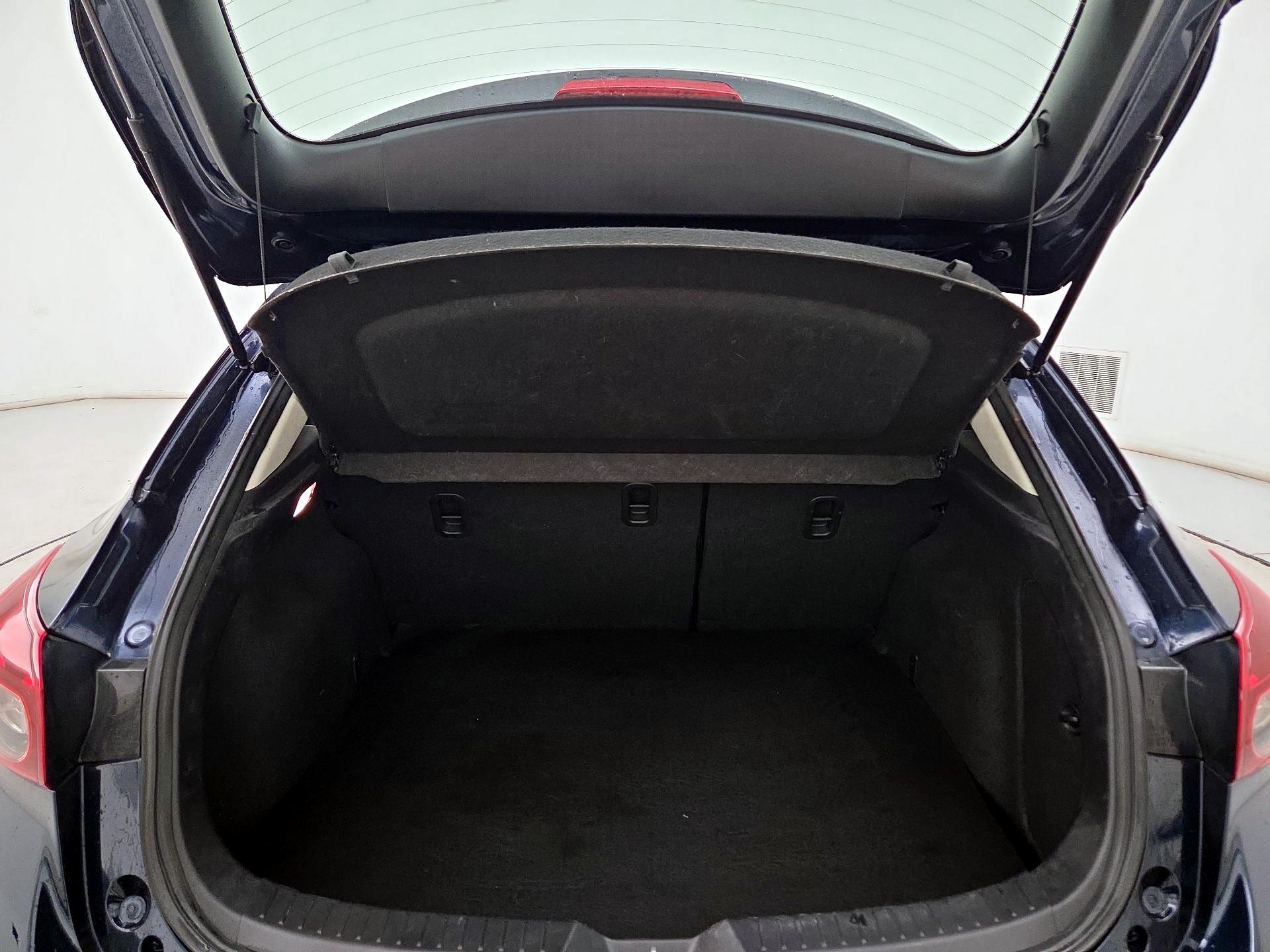 Thumbnail: 2018 Mazda Mazda3 - 20