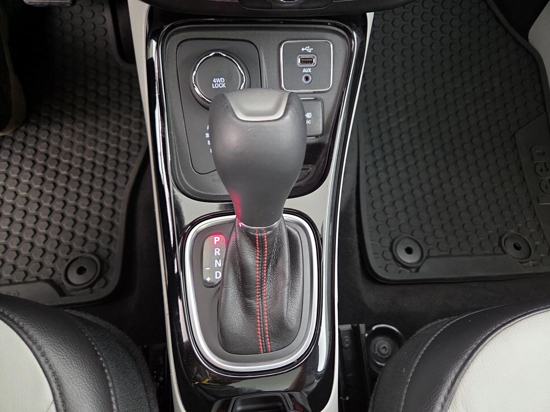 Thumbnail: 2018 Jeep Compass - 18