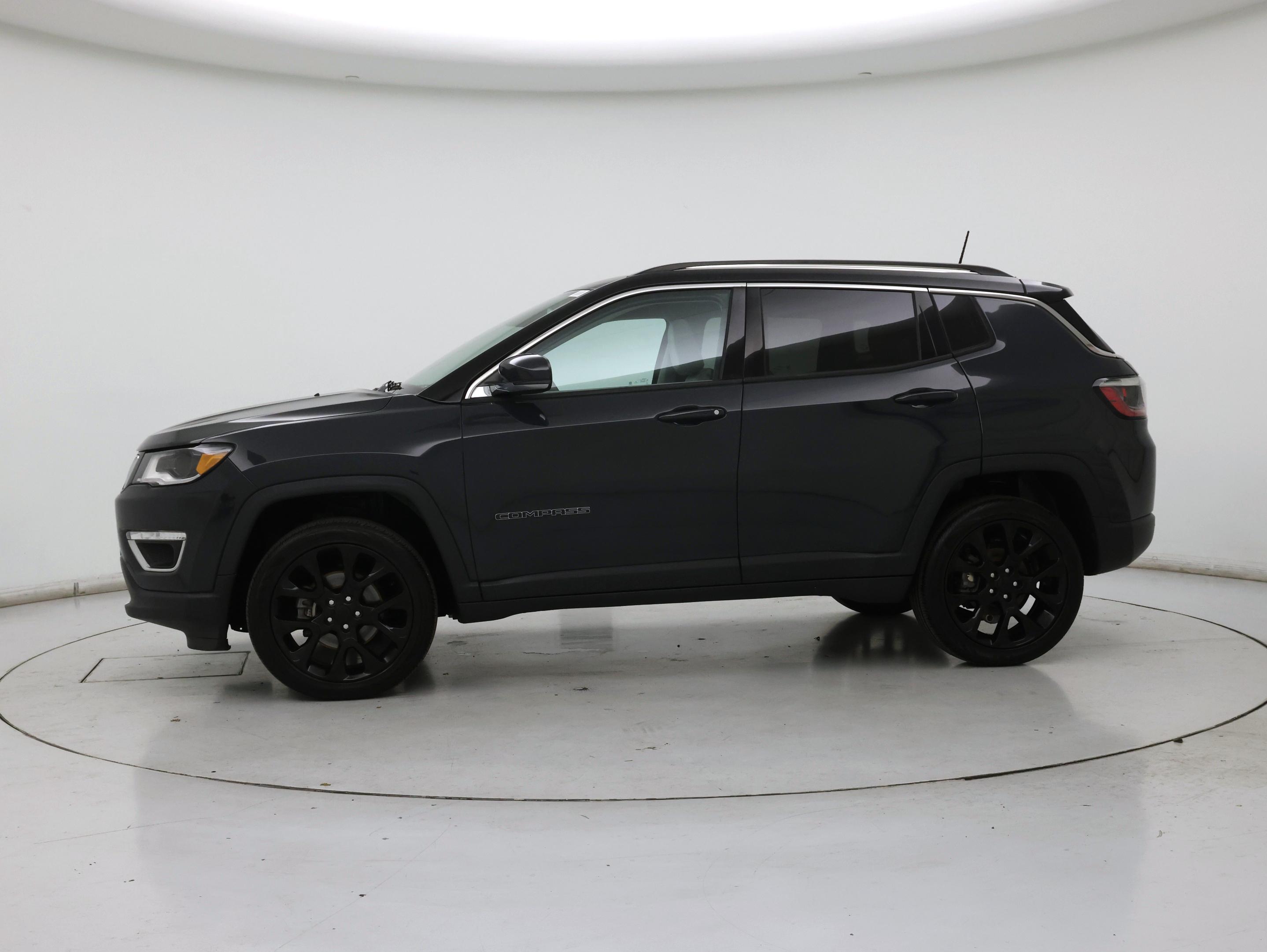 Thumbnail: 2018 Jeep Compass - 3