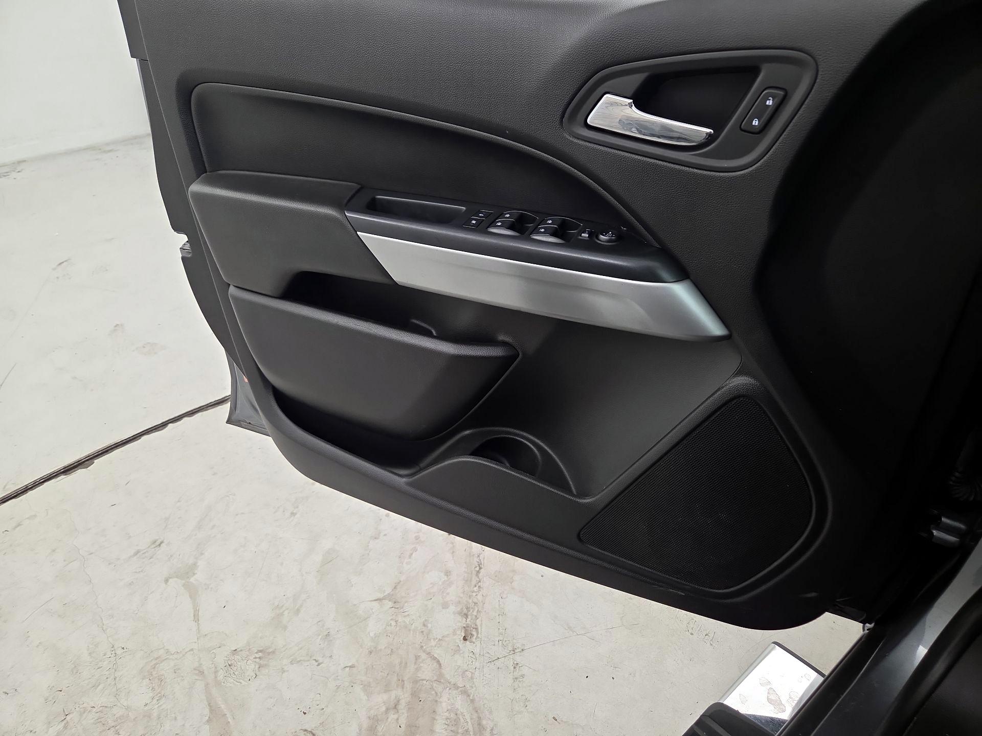 Thumbnail: 2018 Chevrolet Colorado - 12