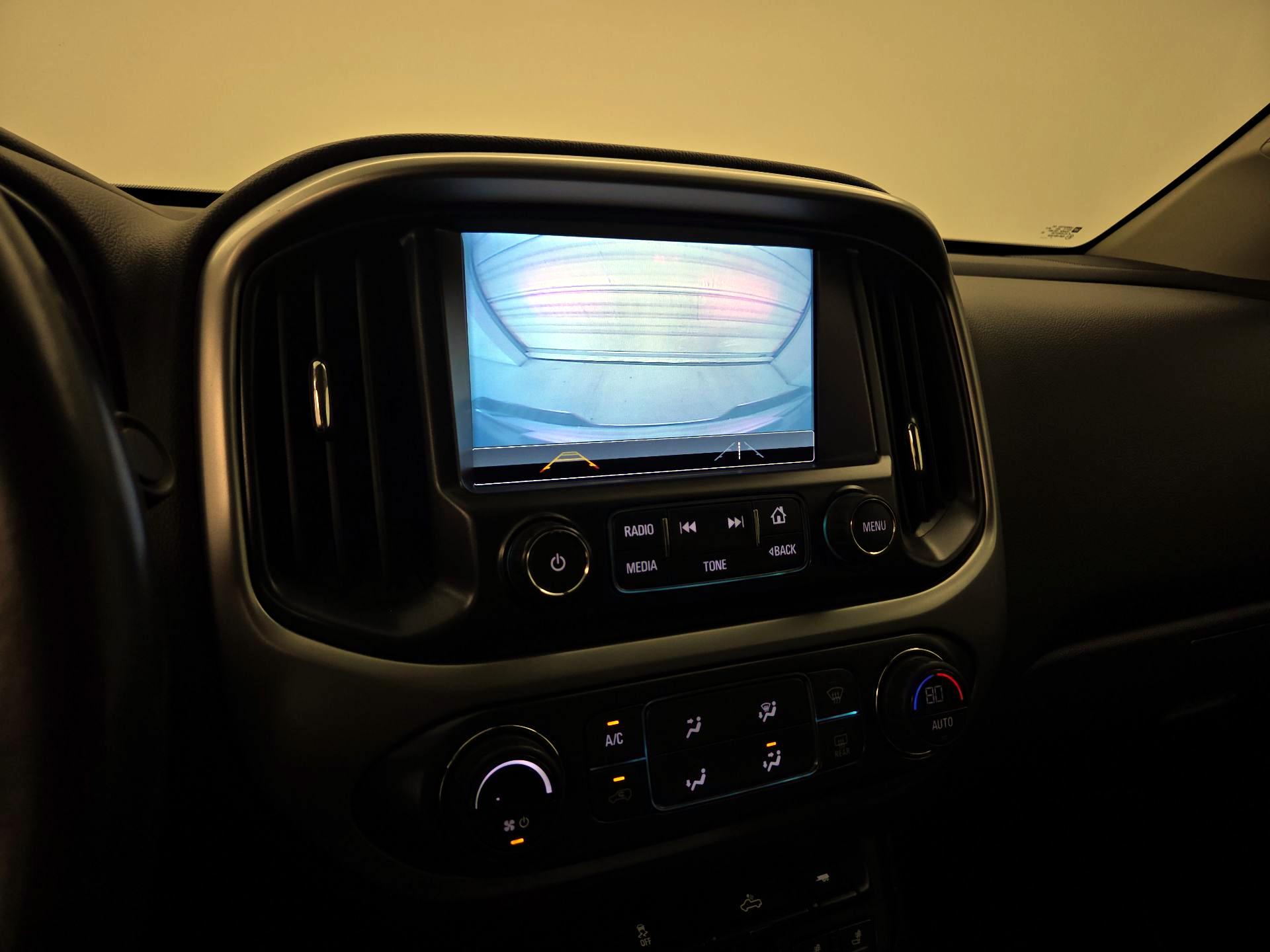 Thumbnail: 2018 Chevrolet Colorado - 15