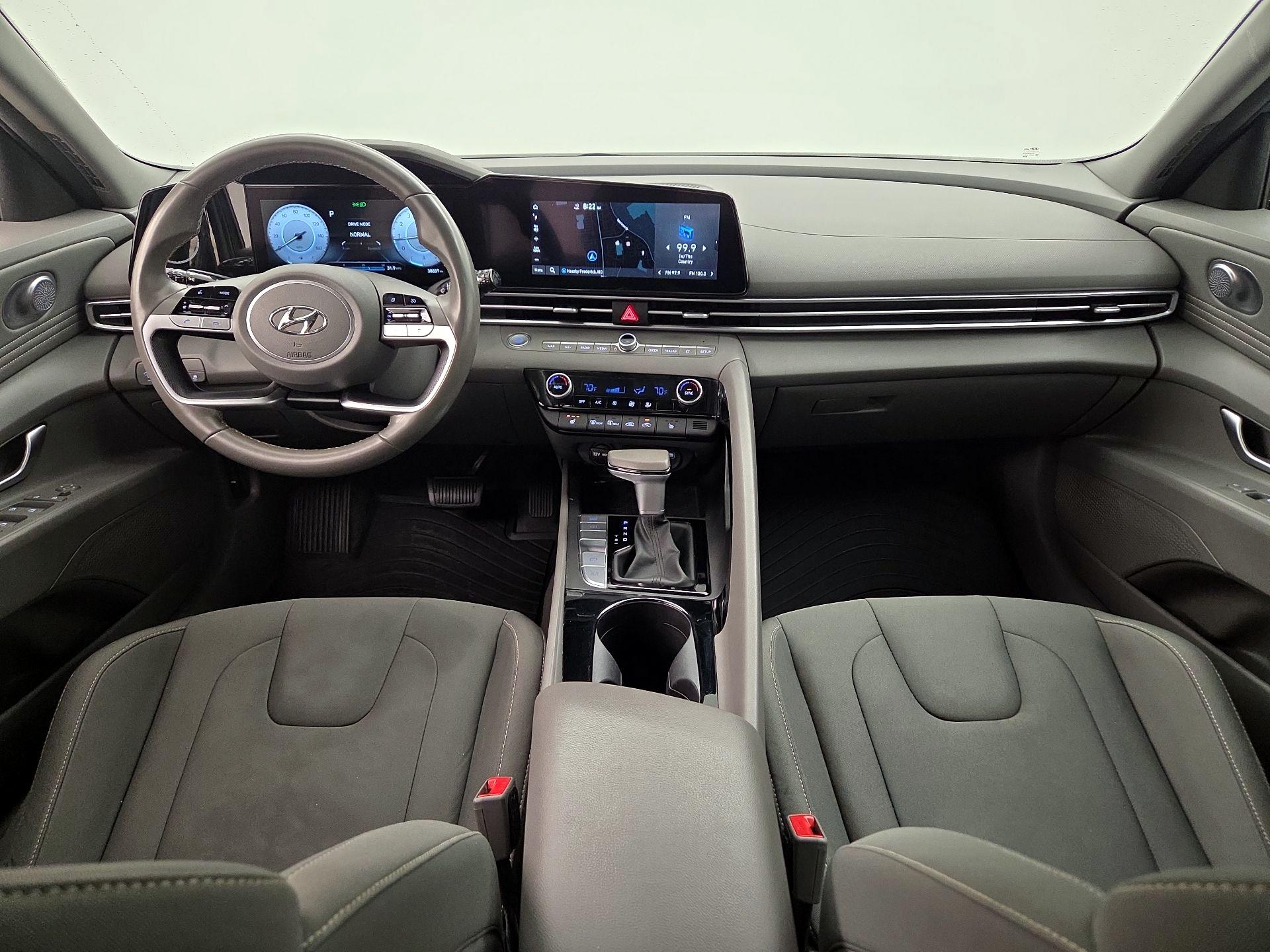 Thumbnail: 2023 Hyundai Elantra - 9