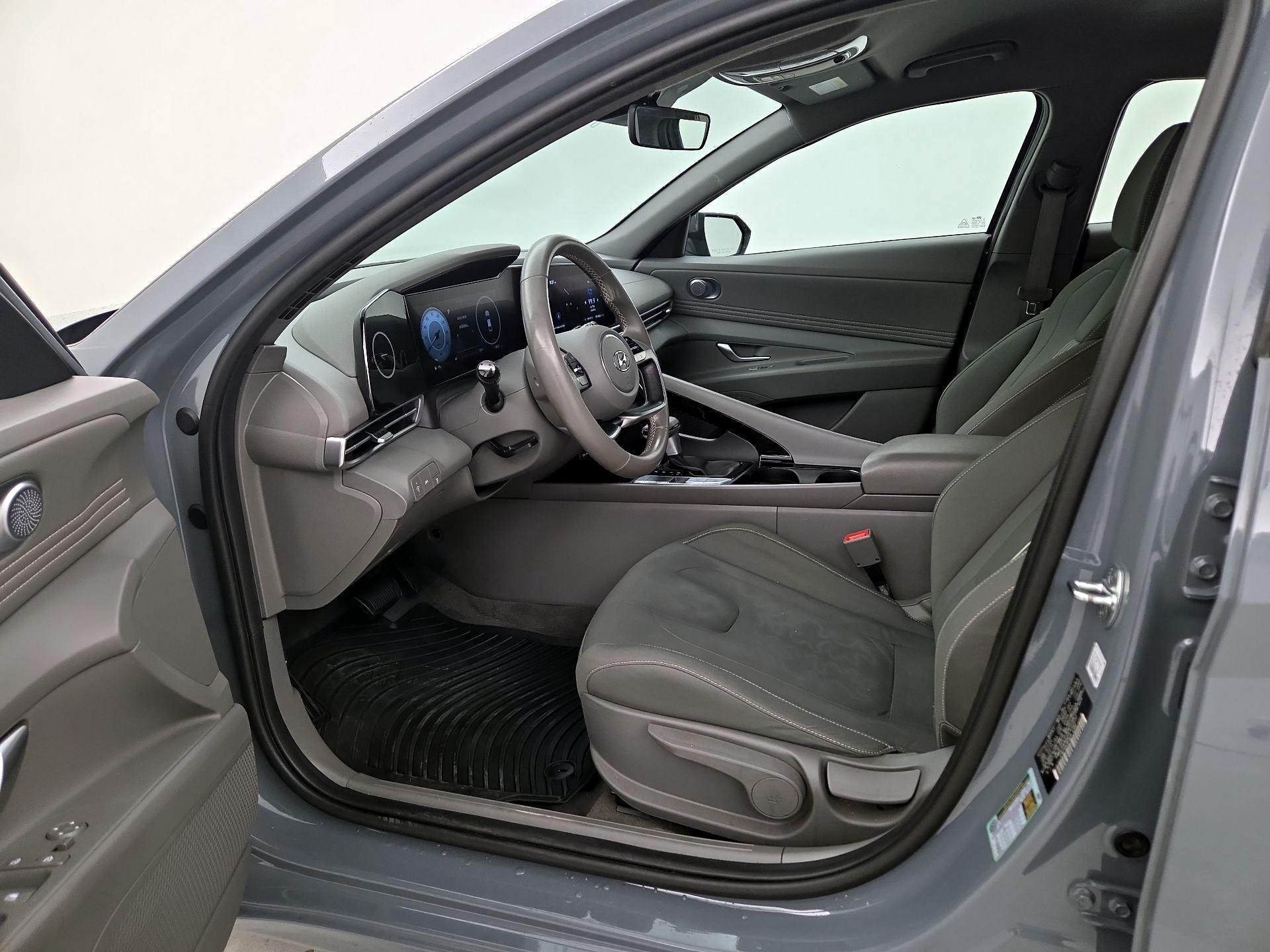 Thumbnail: 2023 Hyundai Elantra - 11