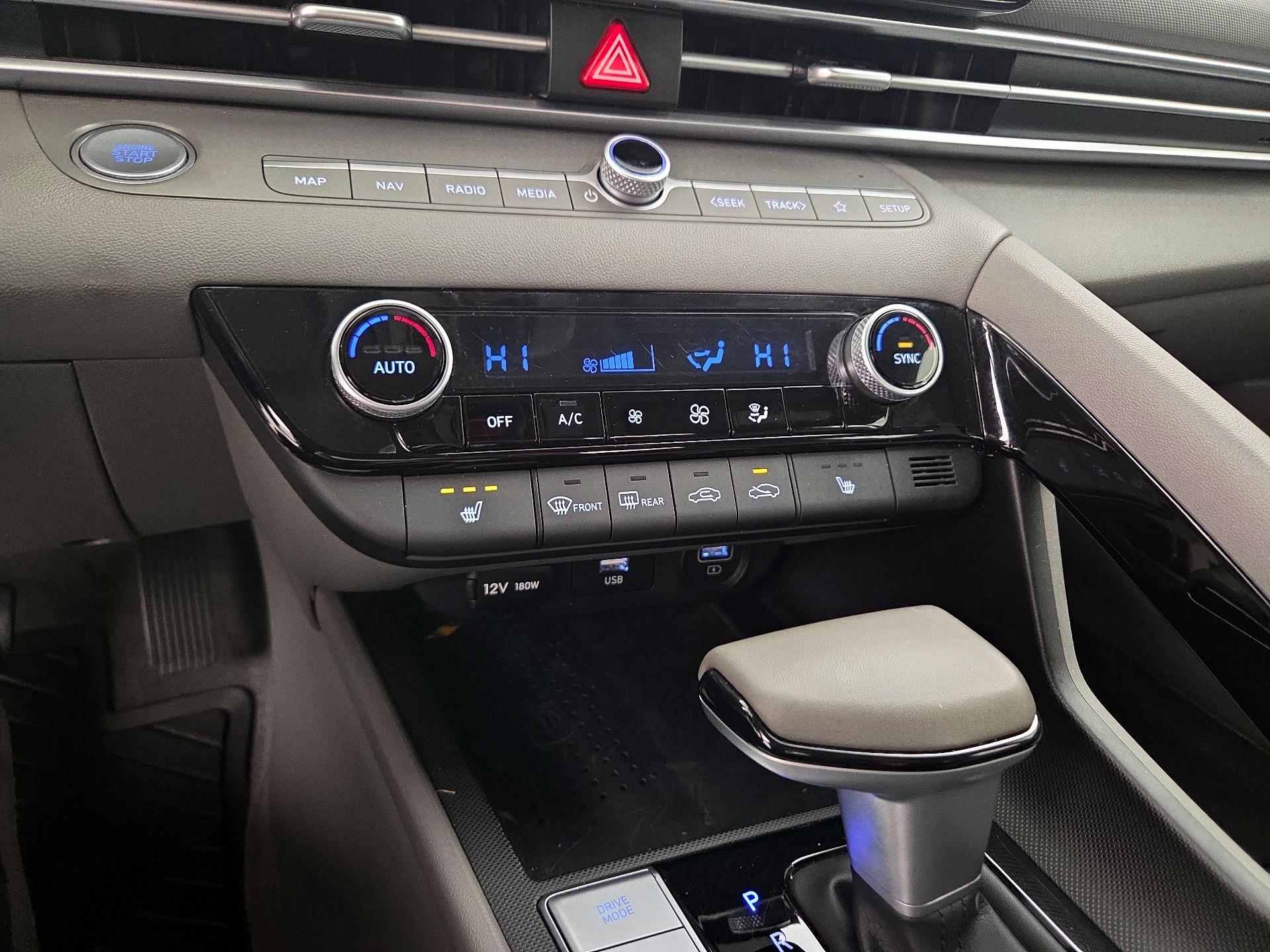 Thumbnail: 2023 Hyundai Elantra - 17