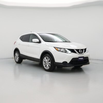 White 2017 Nissan Rogue Sport SV