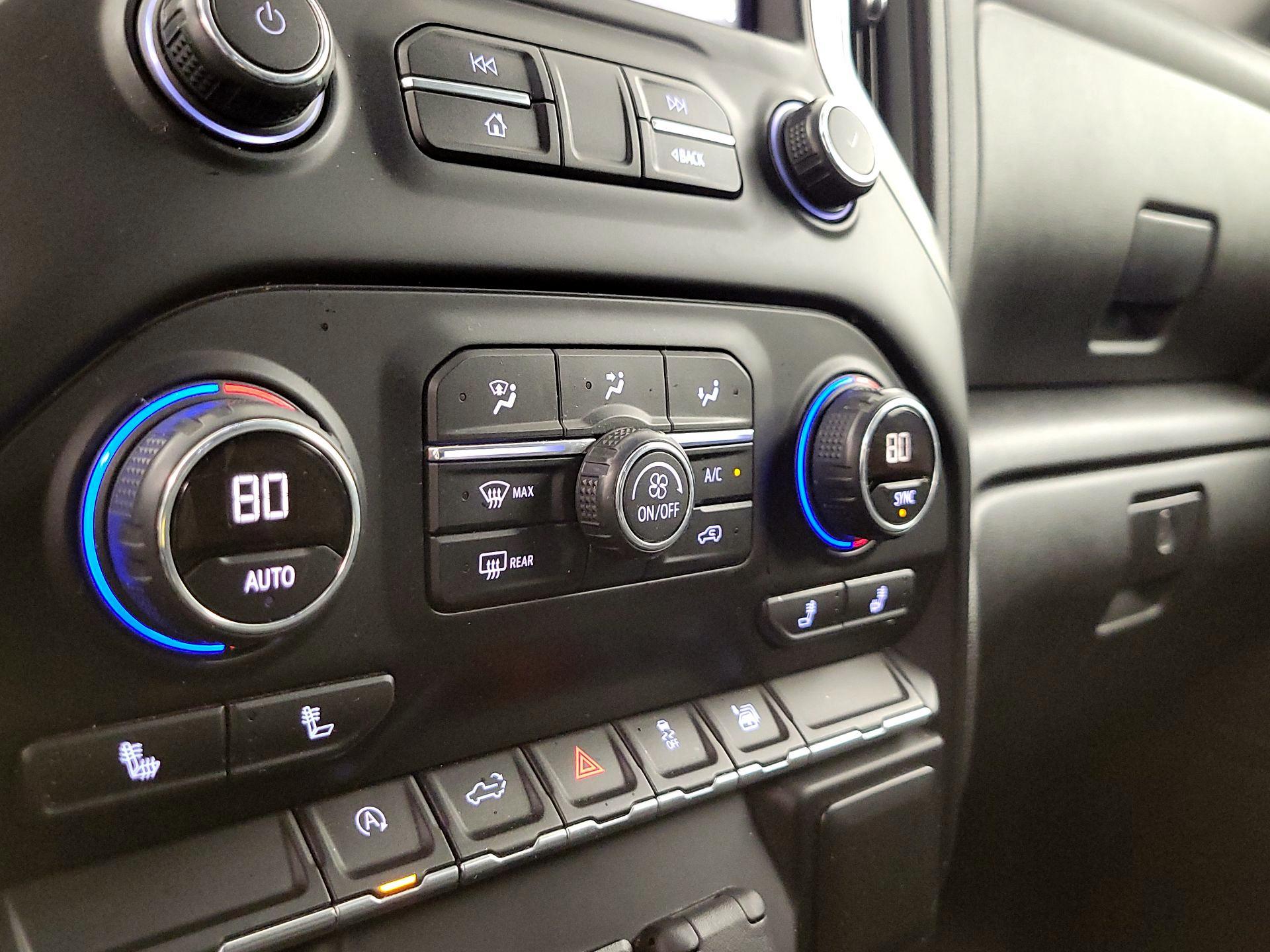 Thumbnail: 2019 Chevrolet Silverado 1500 - 16