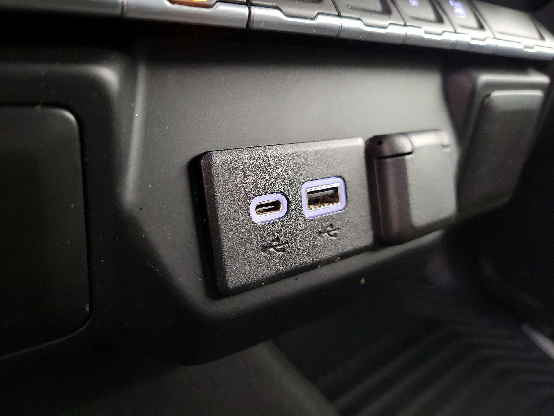 Thumbnail: 2019 Chevrolet Silverado 1500 - 18