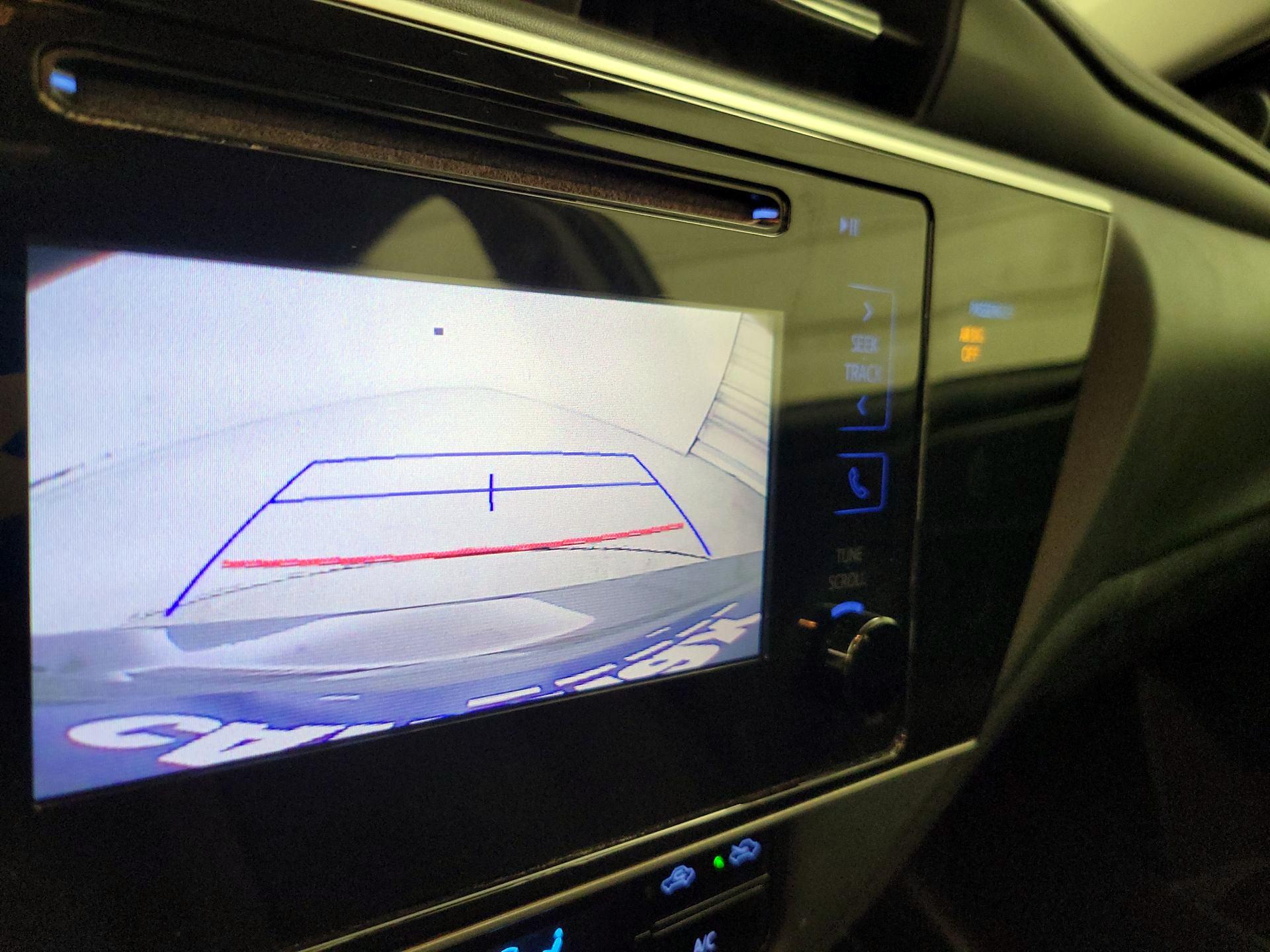 Thumbnail: 2018 Toyota Corolla - 14