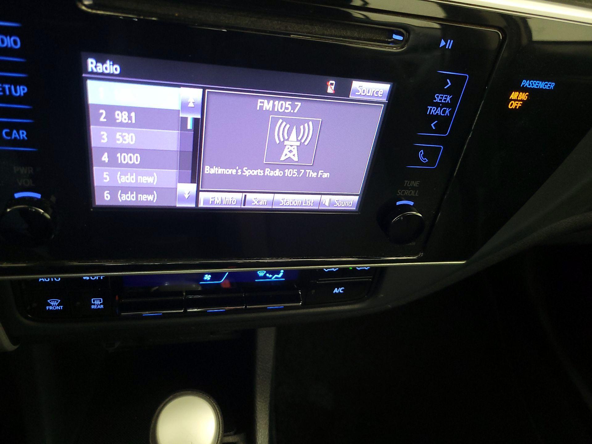 Thumbnail: 2018 Toyota Corolla - 15