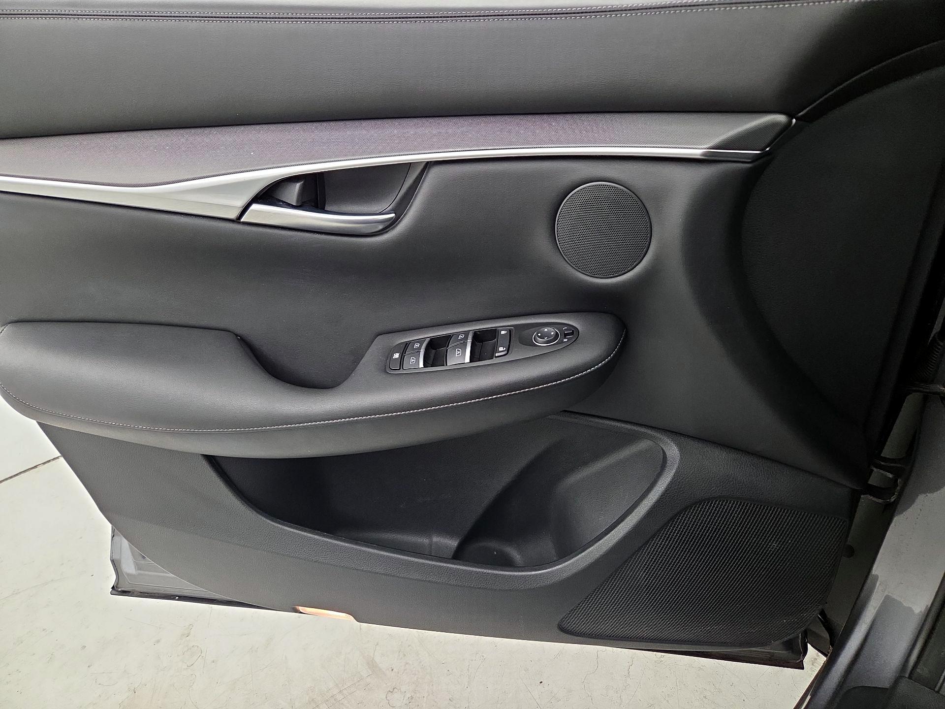 Thumbnail: 2021 INFINITI QX50 - 12