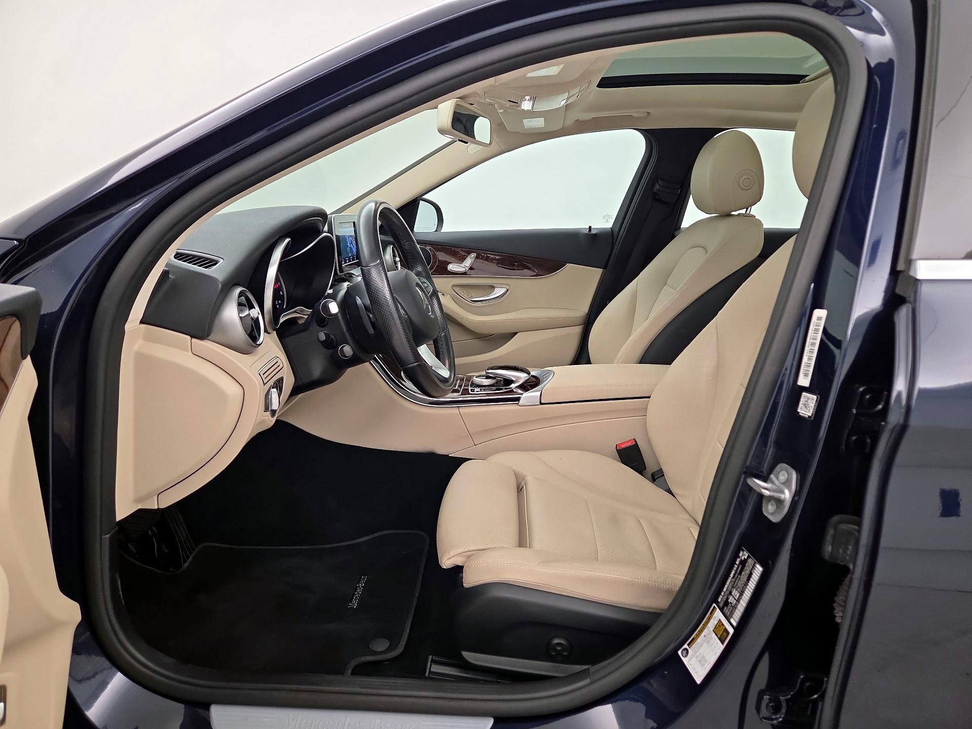 Thumbnail: 2016 Mercedes-Benz C-Class - 11