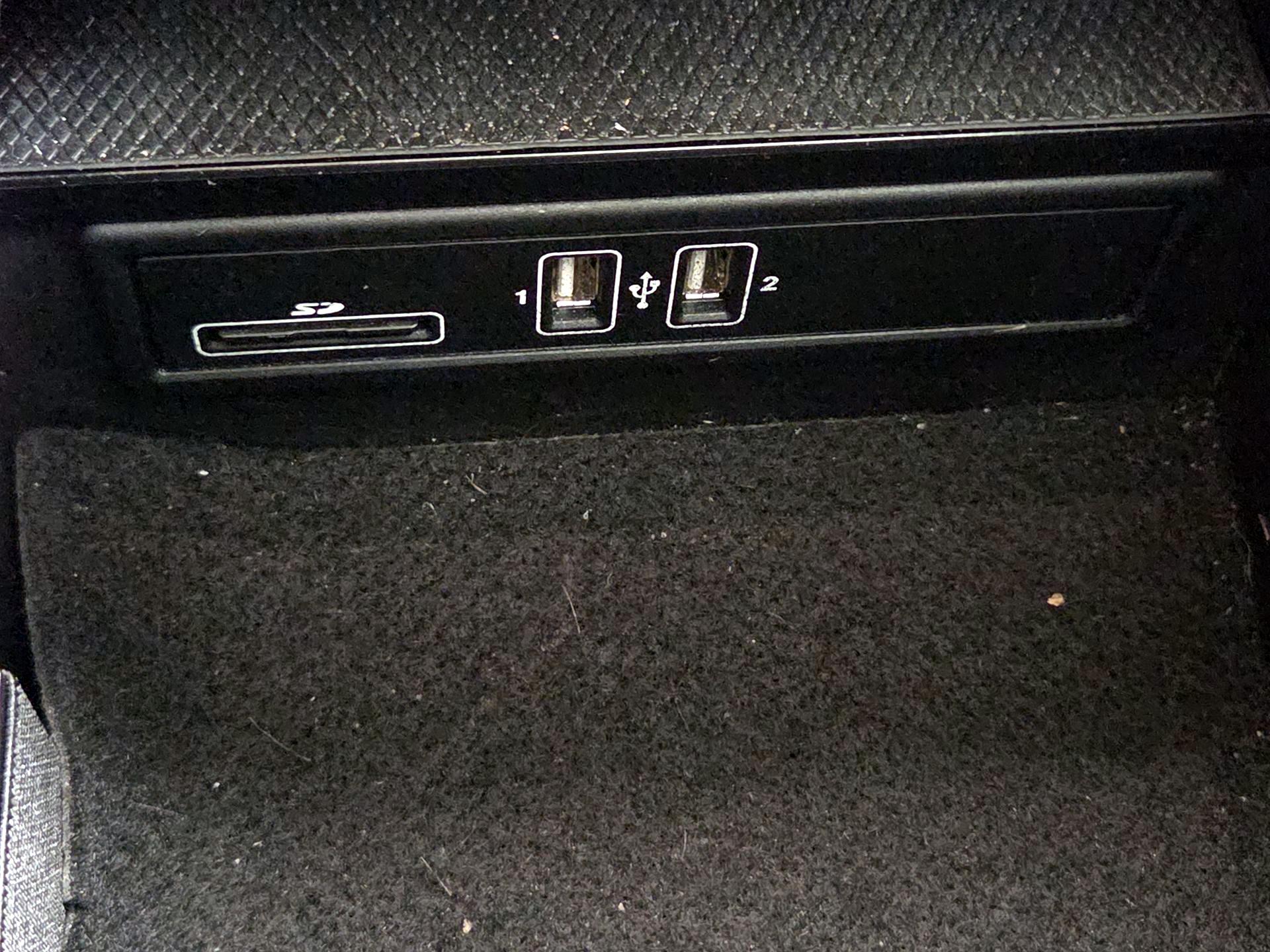 Thumbnail: 2016 Mercedes-Benz C-Class - 19