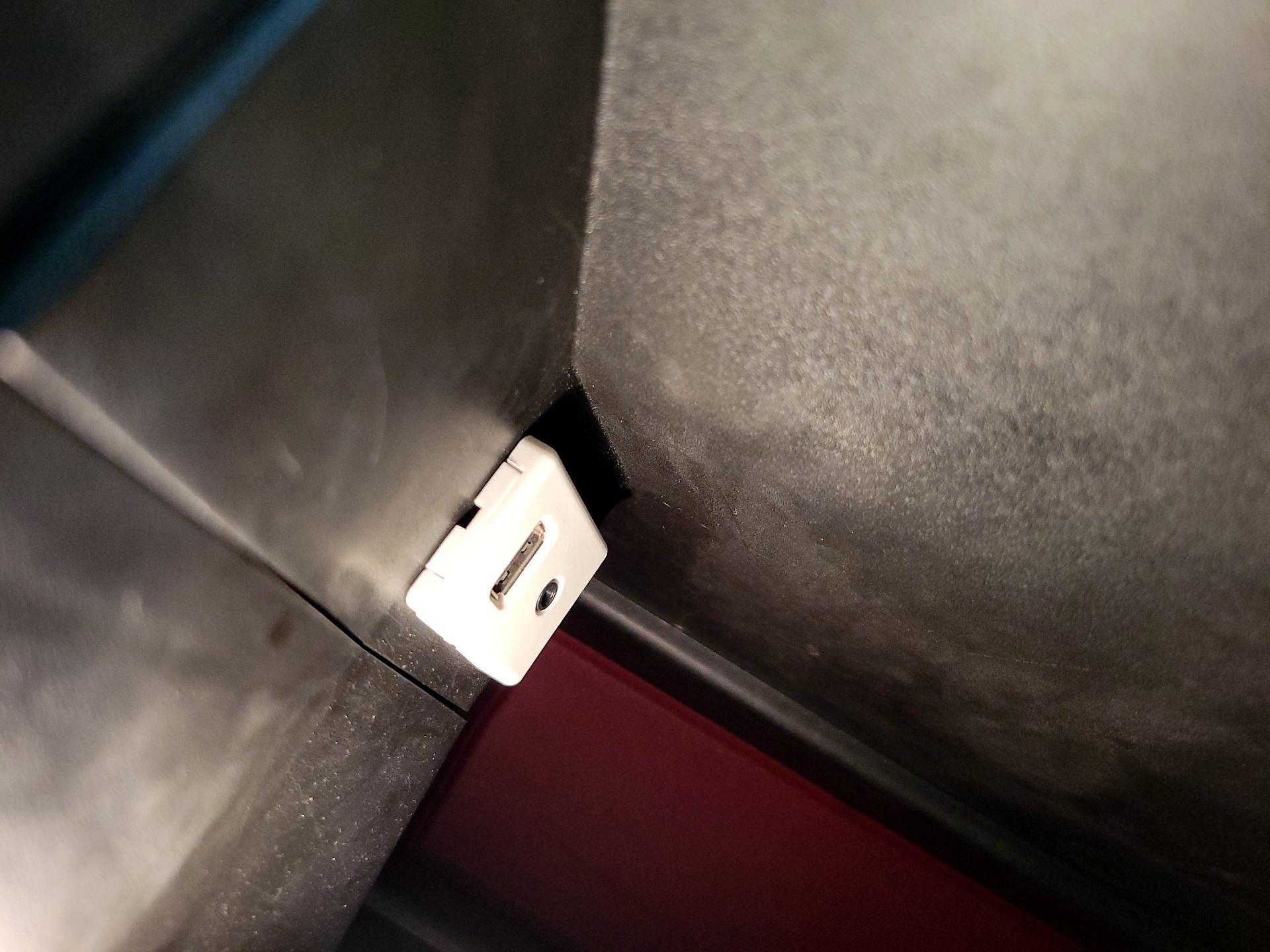 Thumbnail: 2016 Chevrolet Equinox - 16