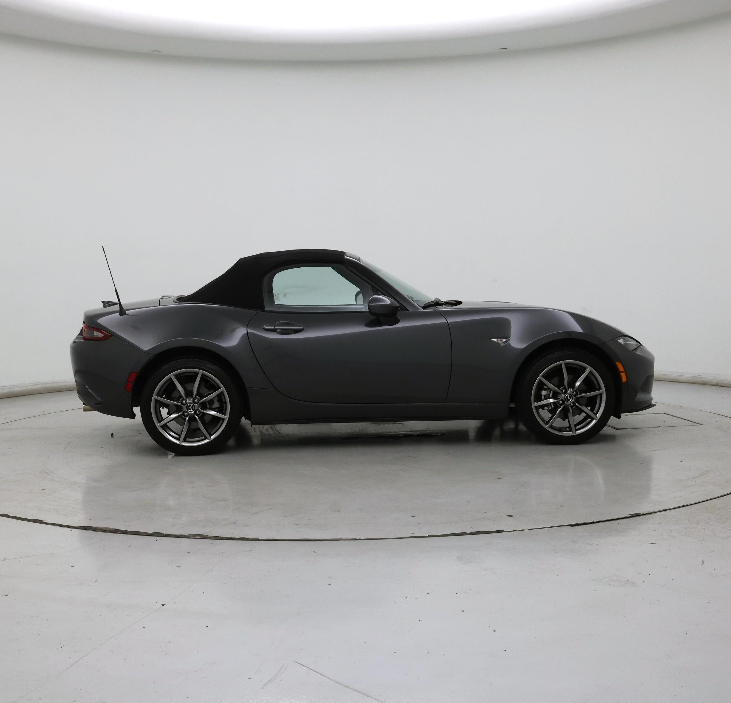 Thumbnail: 2023 Mazda MX-5 Miata - 7