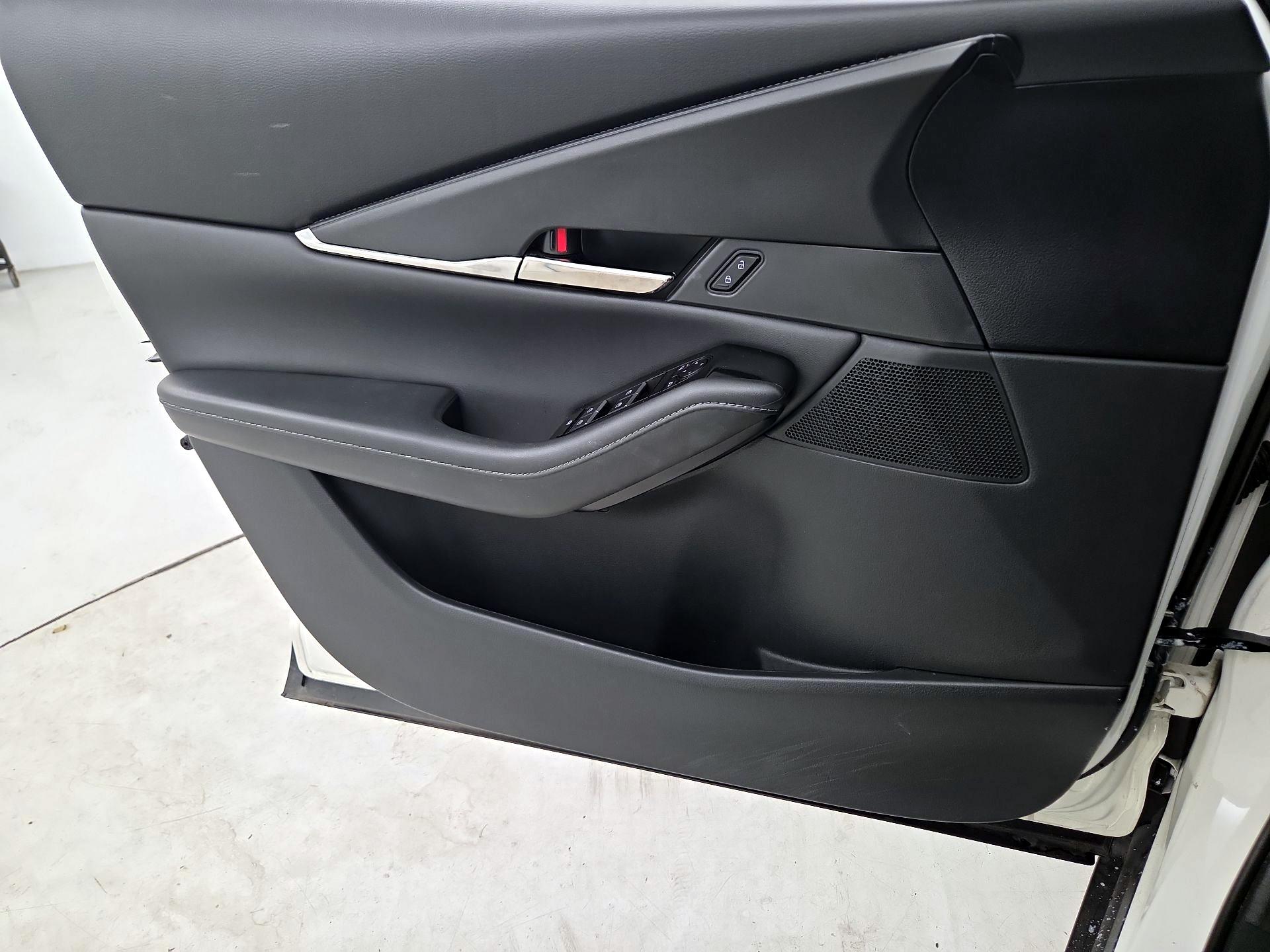 Thumbnail: 2022 Mazda CX-30 - 12