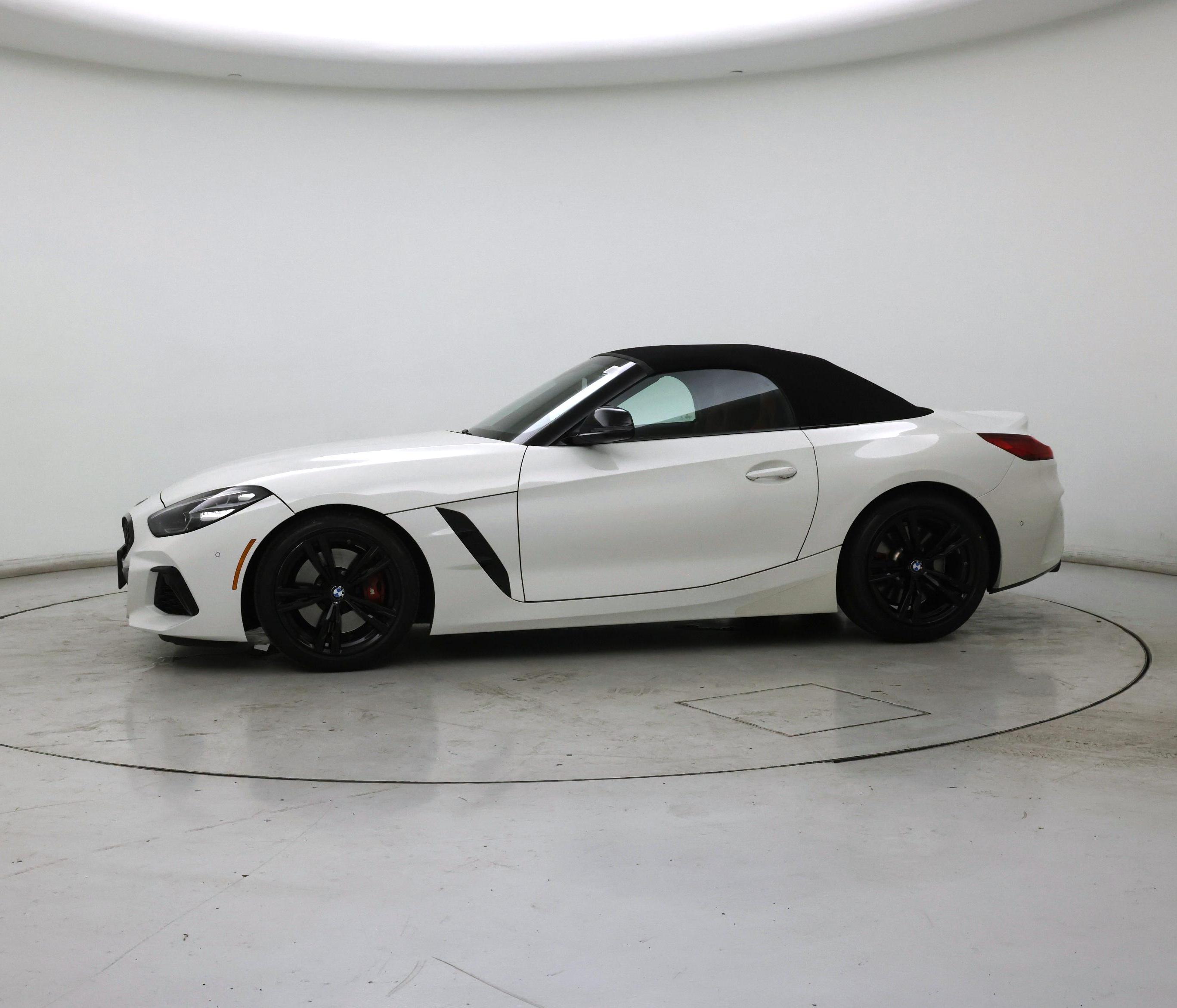 Thumbnail: 2022 BMW Z4 - 3