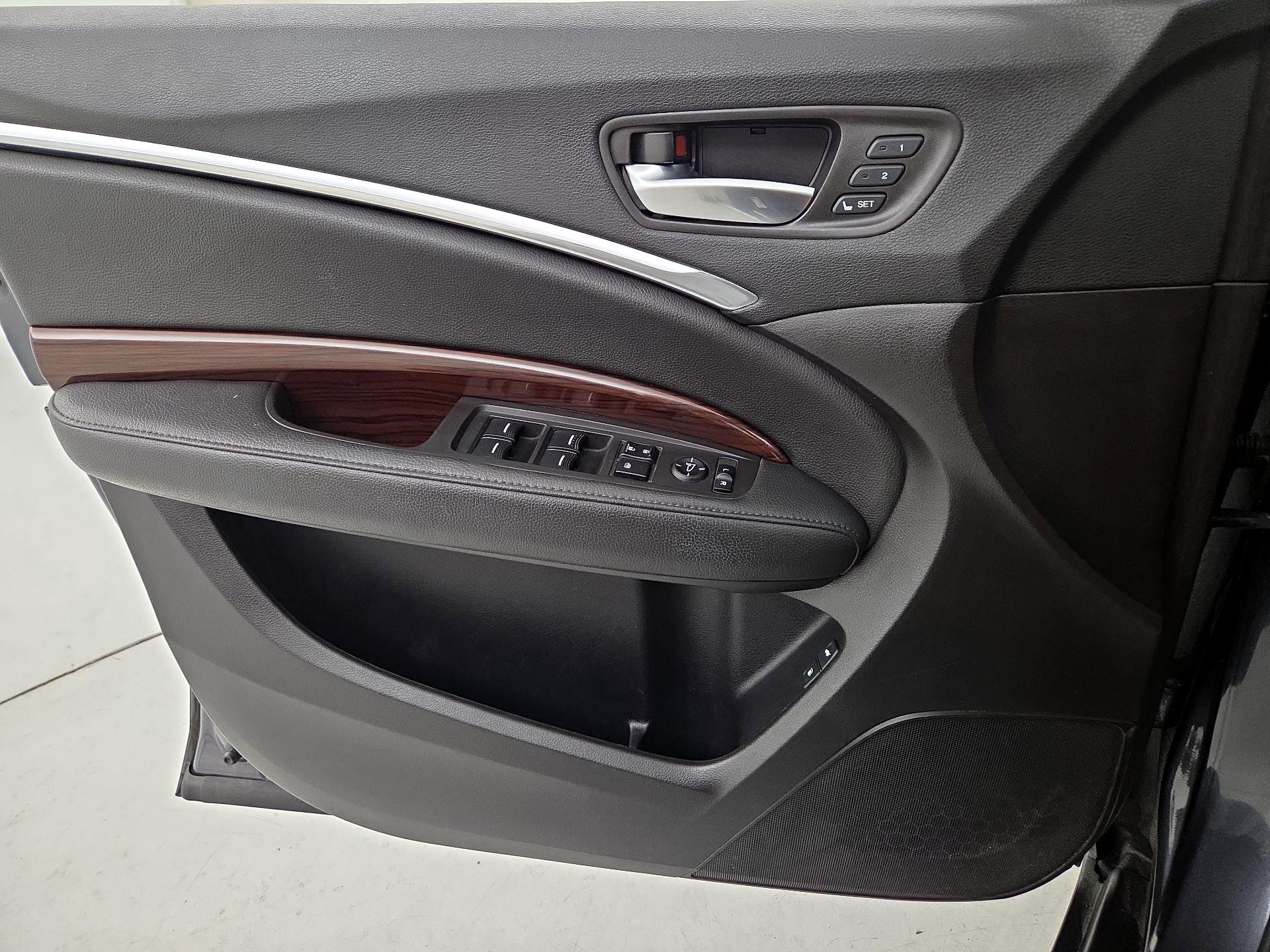 Thumbnail: 2016 Acura MDX - 12