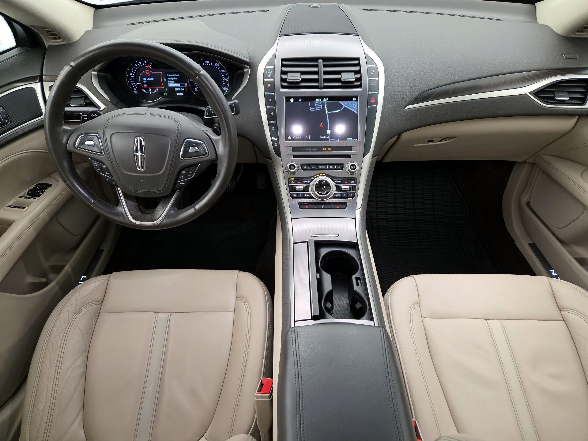 Thumbnail: 2017 Lincoln MKZ - 9