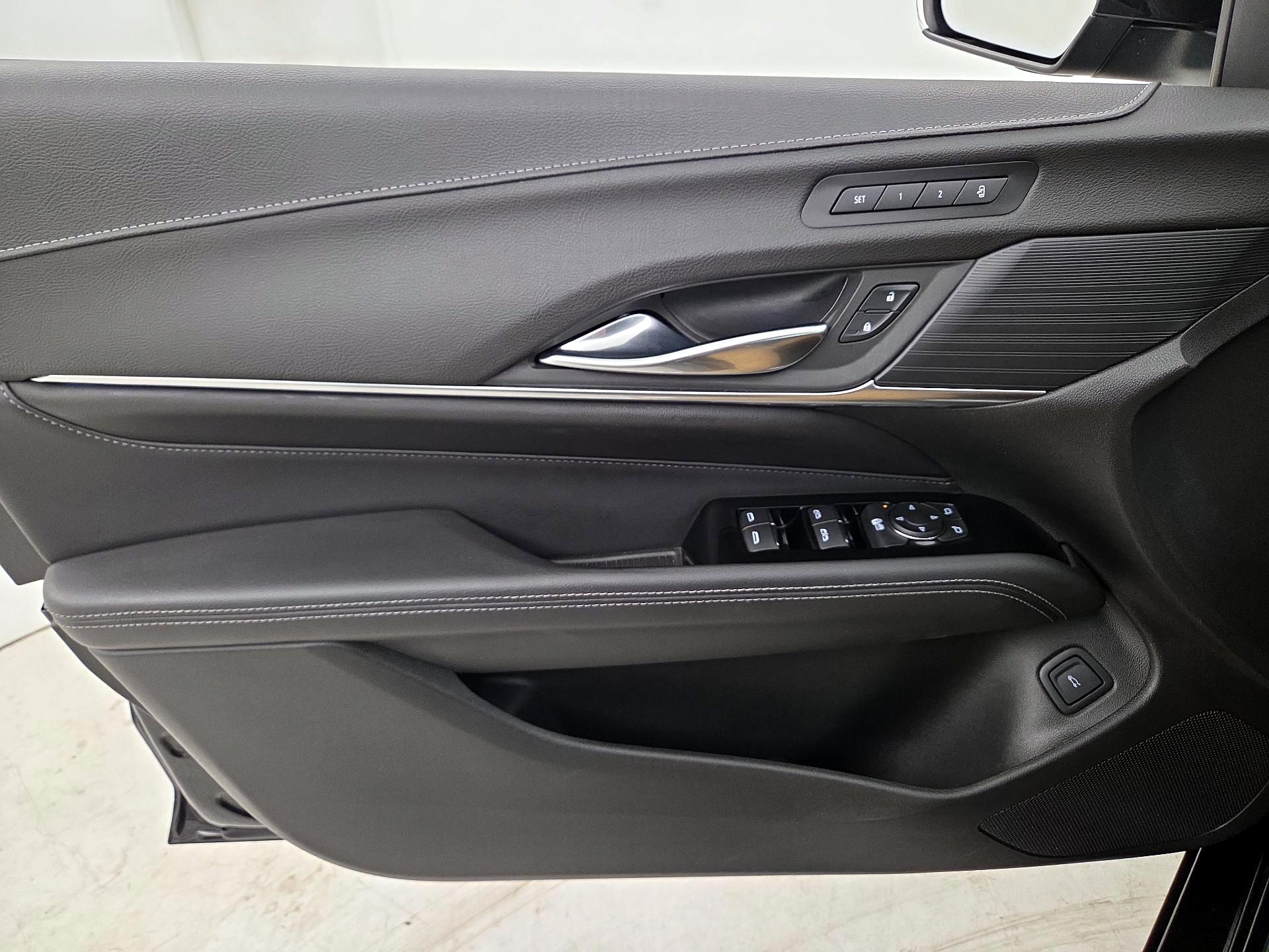 Thumbnail: 2022 Cadillac CT4 - 12