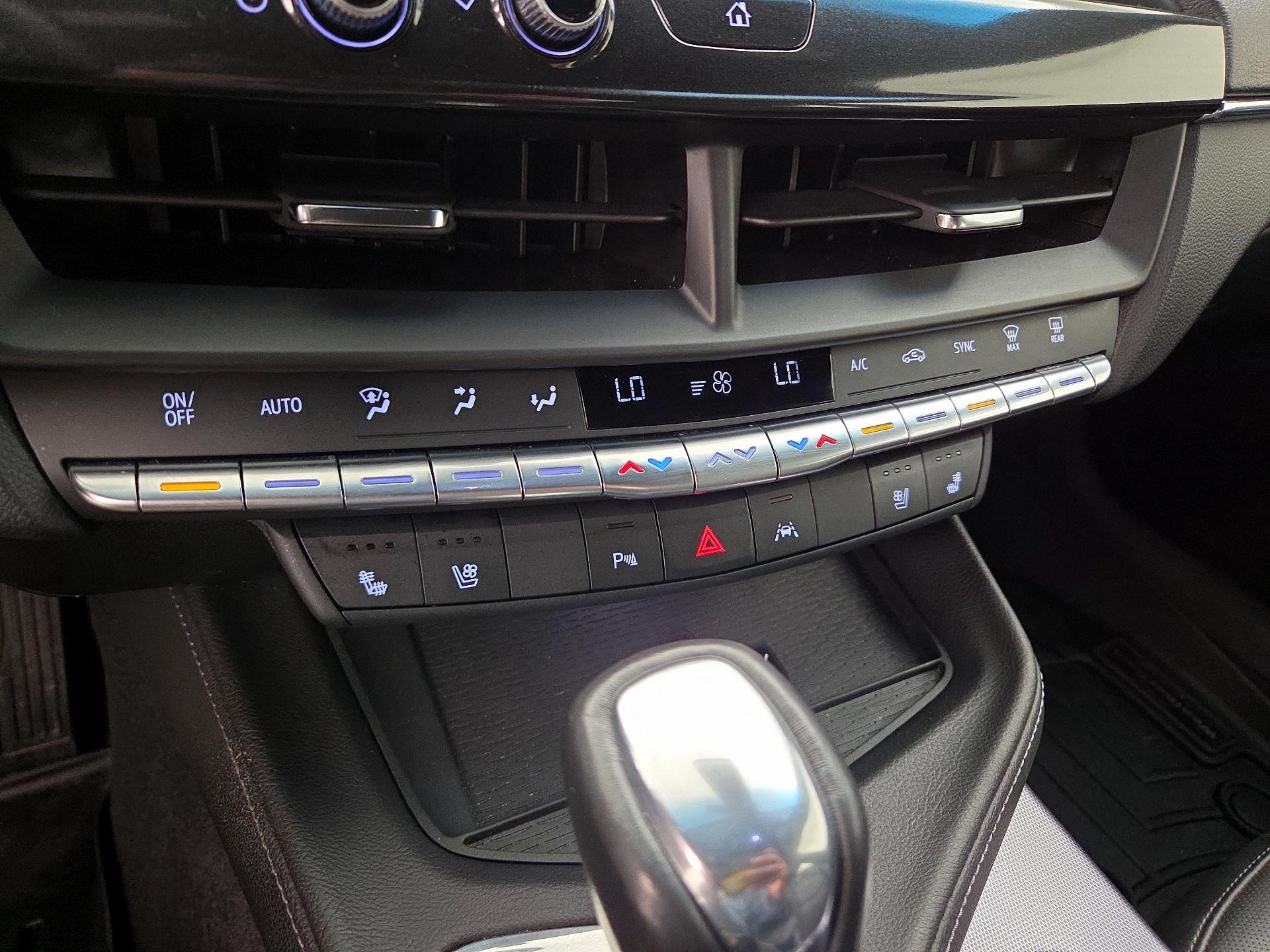 Thumbnail: 2022 Cadillac CT4 - 16