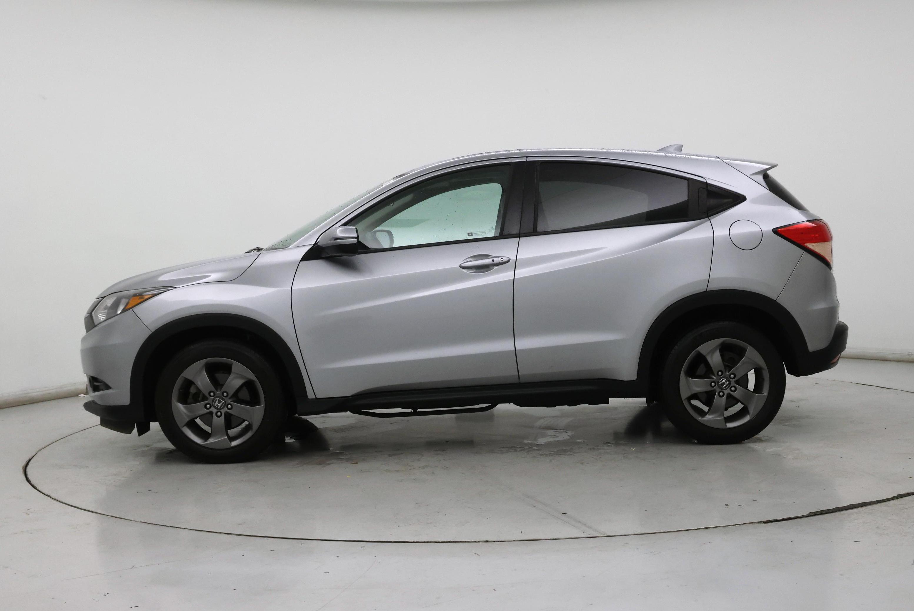 Thumbnail: 2018 Honda HR-V - 3